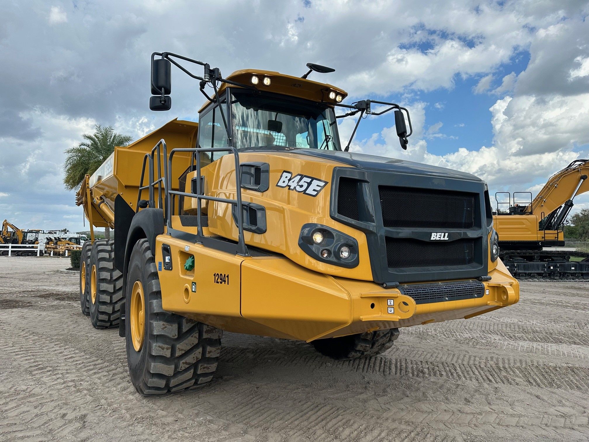 2025 BELL B45E Photo 6 Thumbnail