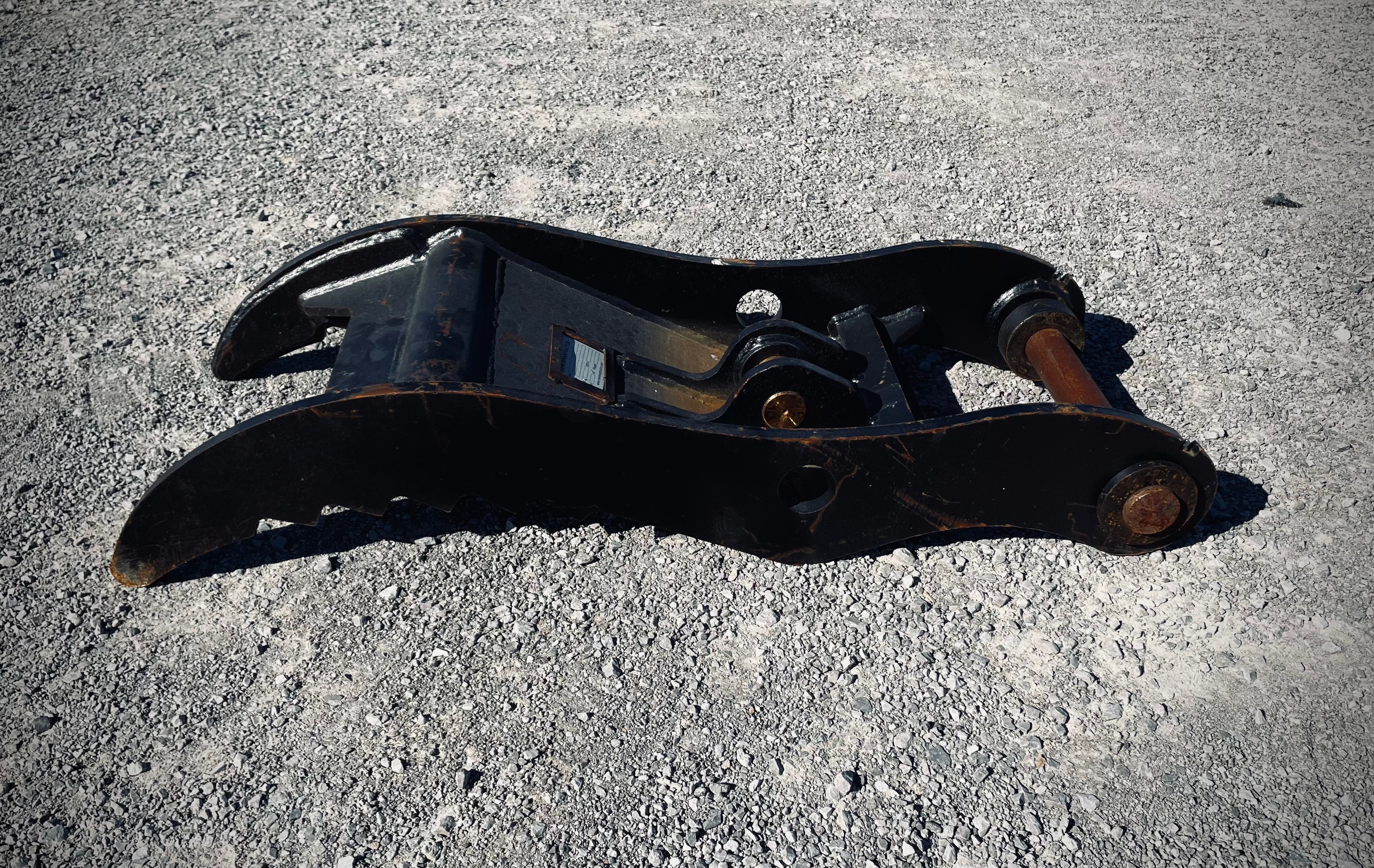 THUMB FOR SY80U (NO QUICK COUPLER) Photo 1 Thumbnail