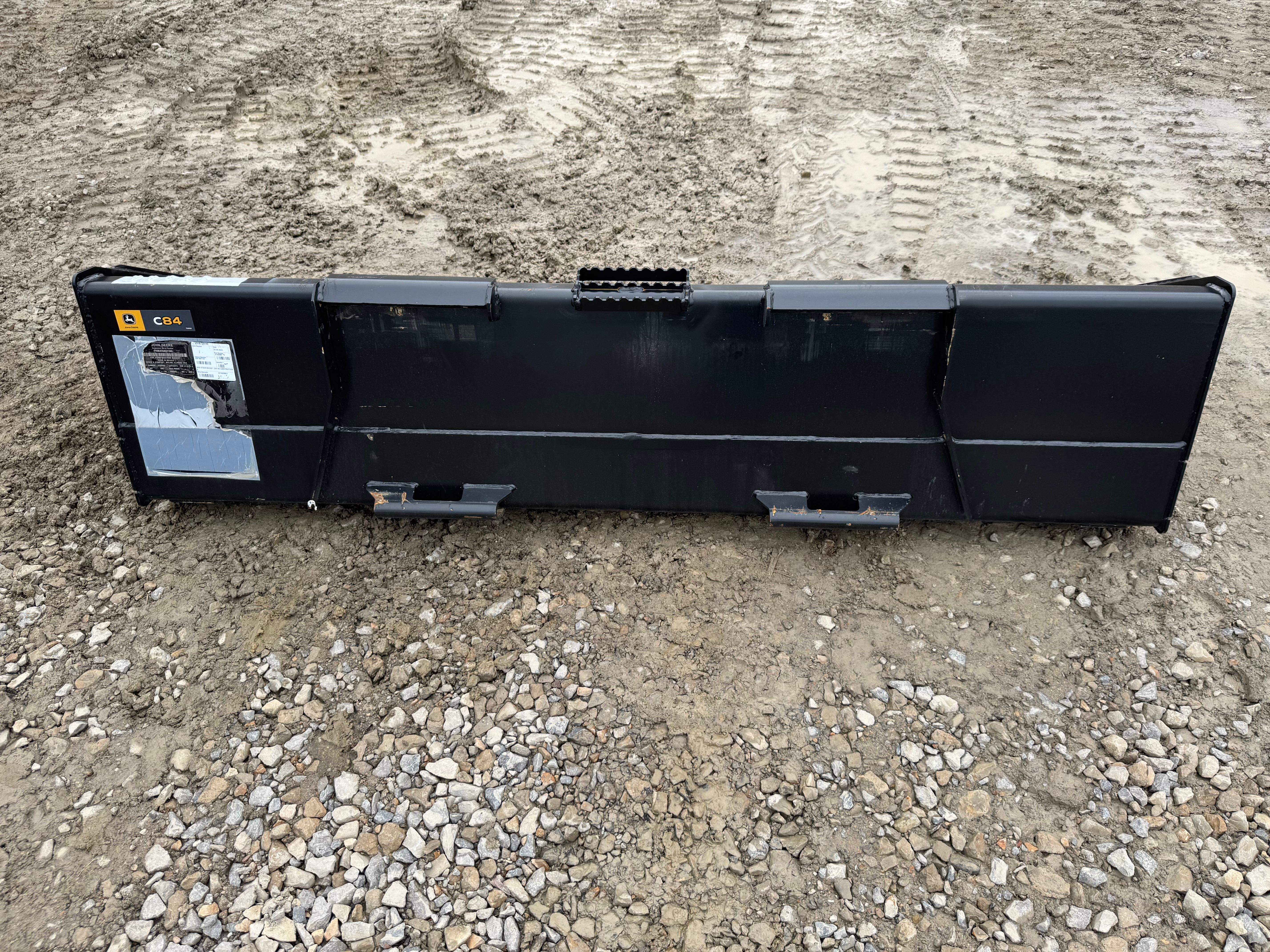 84" BUCKET FOR 333G Photo 3 Thumbnail