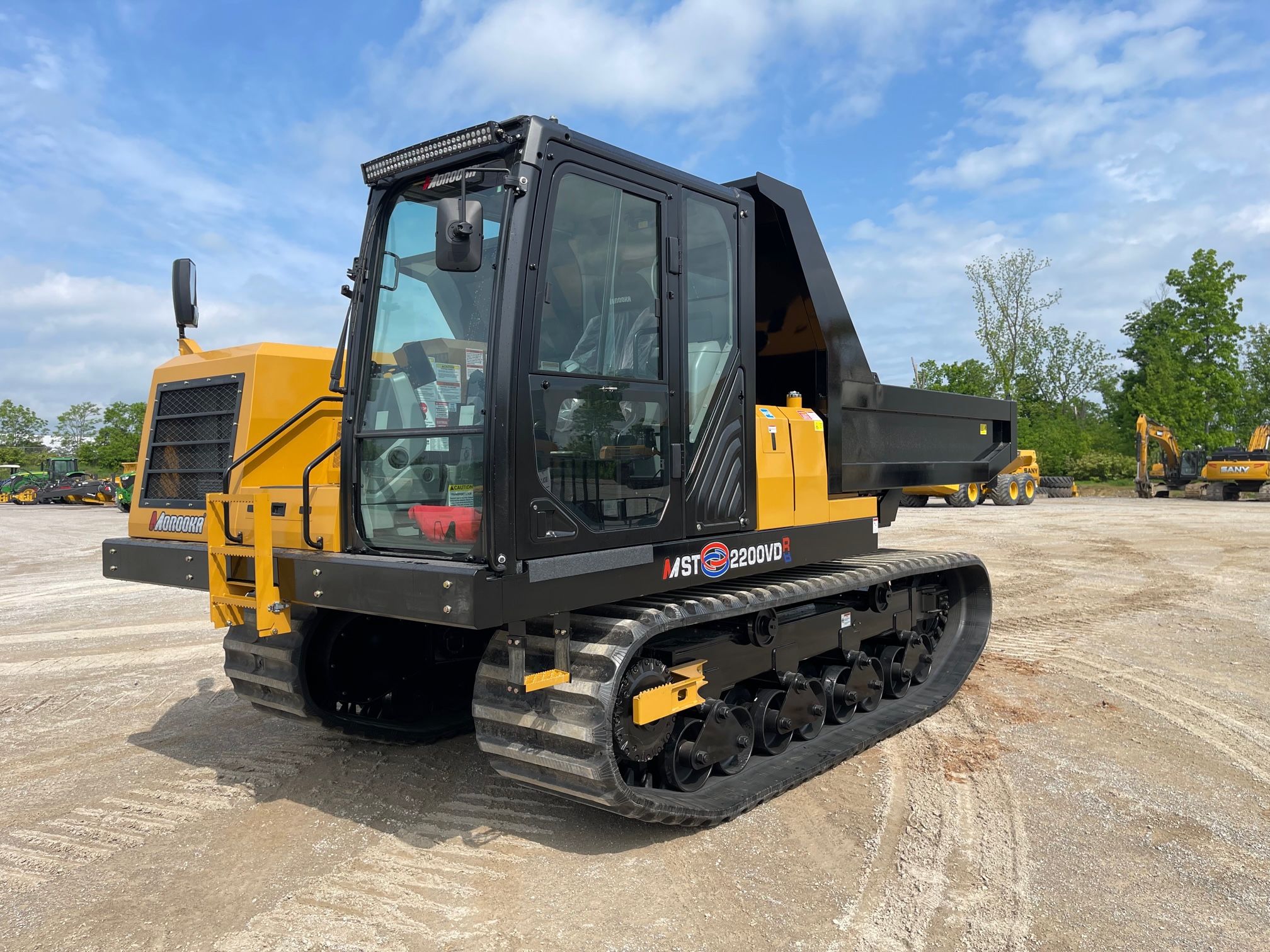 2023 MOROOKA MST 2200VDR Photo 1 Thumbnail