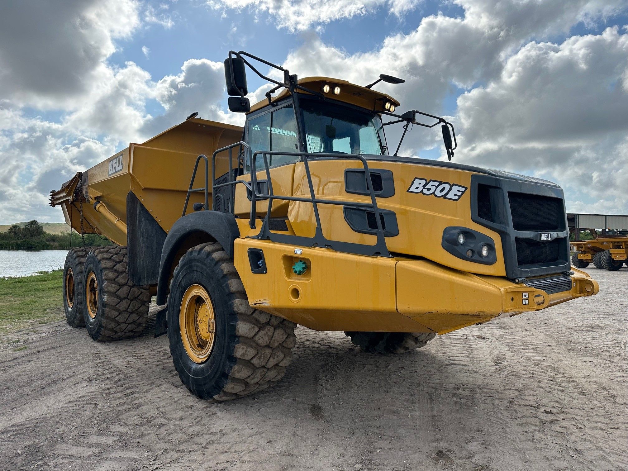 2022 BELL B50E Photo 6 Thumbnail