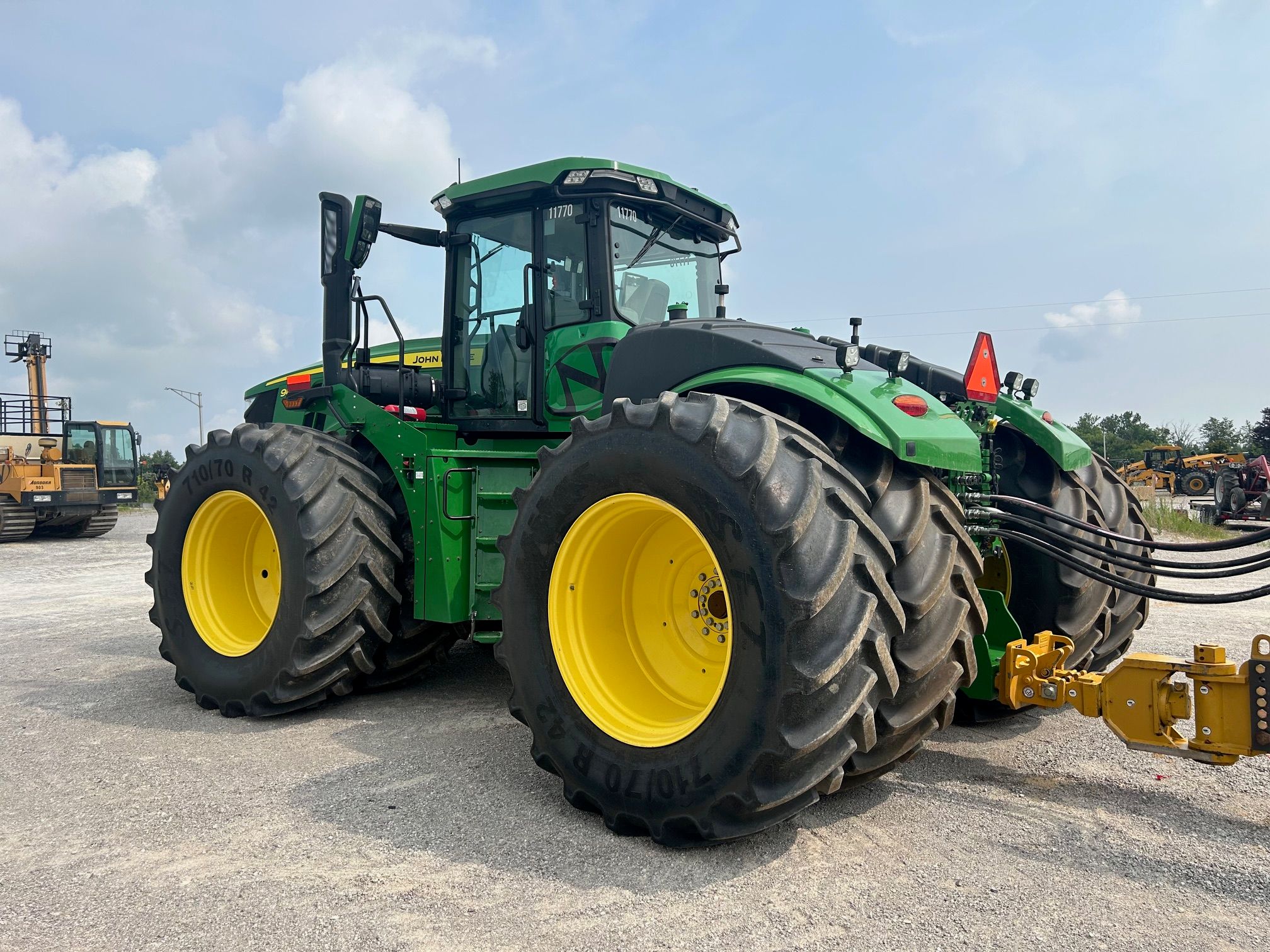 2022 JOHN DEERE 9R 590 Photo 7 Thumbnail