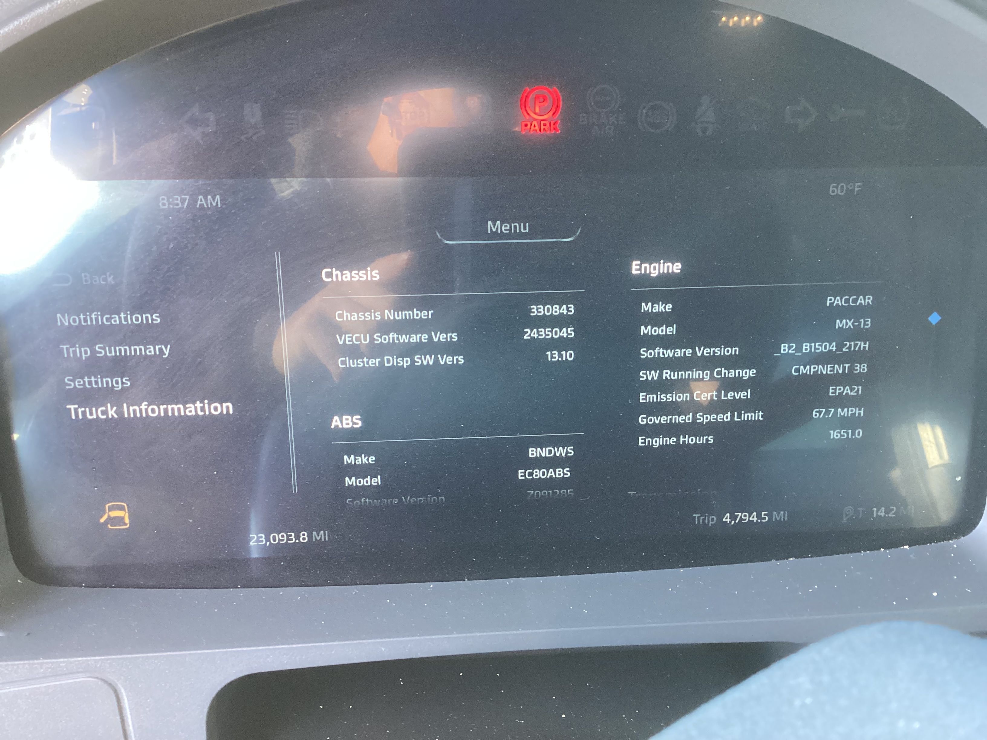 2024 KENWORTH T880 DUMP Photo 11 Thumbnail