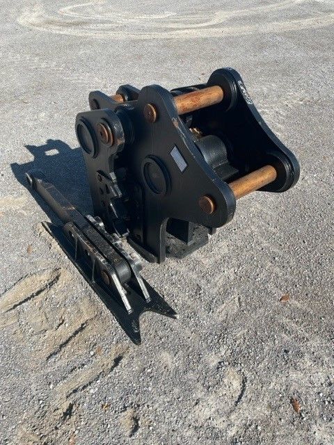 CONCRETE PULVERIZER Photo 1 Thumbnail