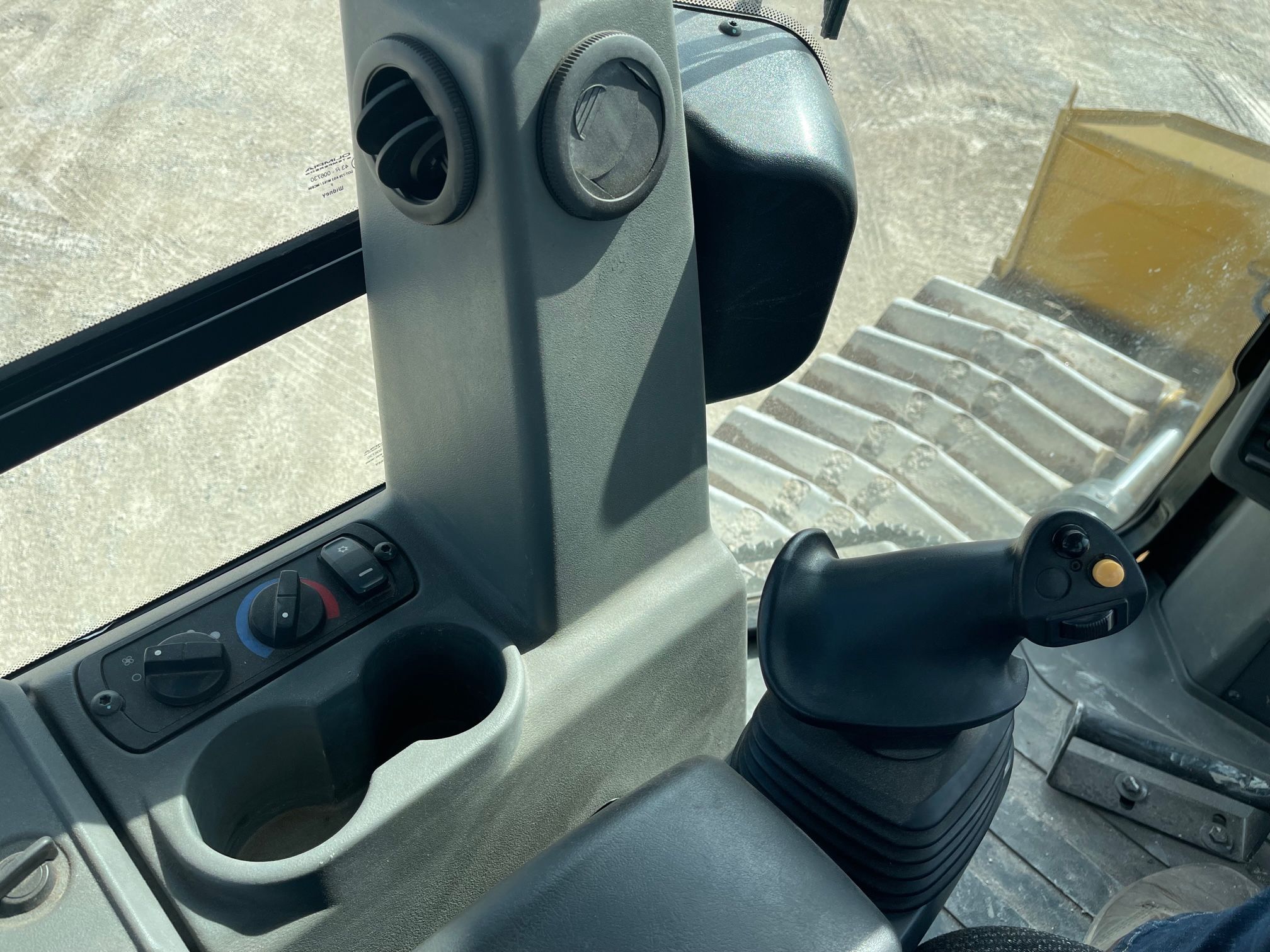 2016 CAT D3K2LGP Photo 8 Thumbnail