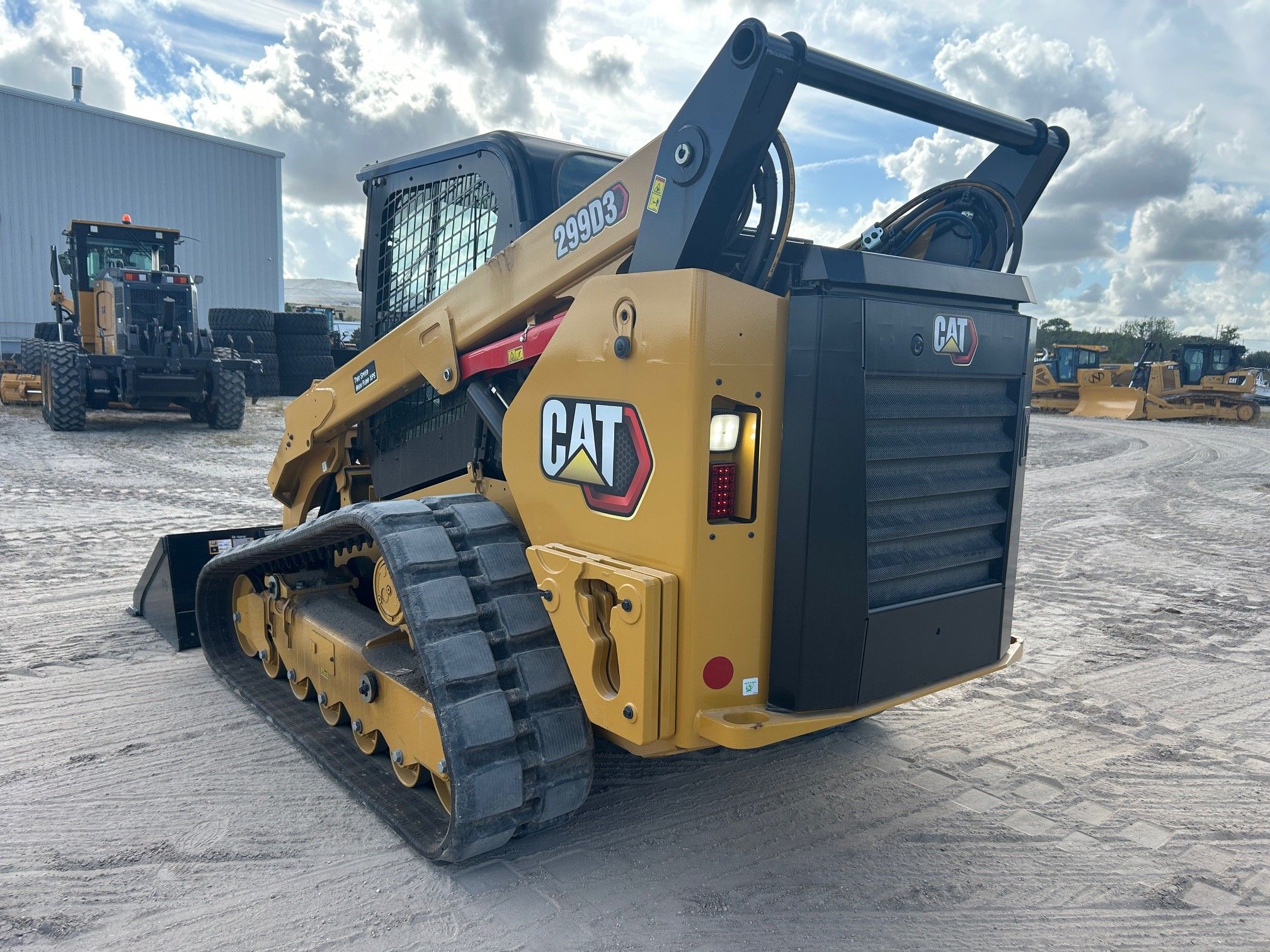 2024 CAT 299D3 Photo 3 Thumbnail