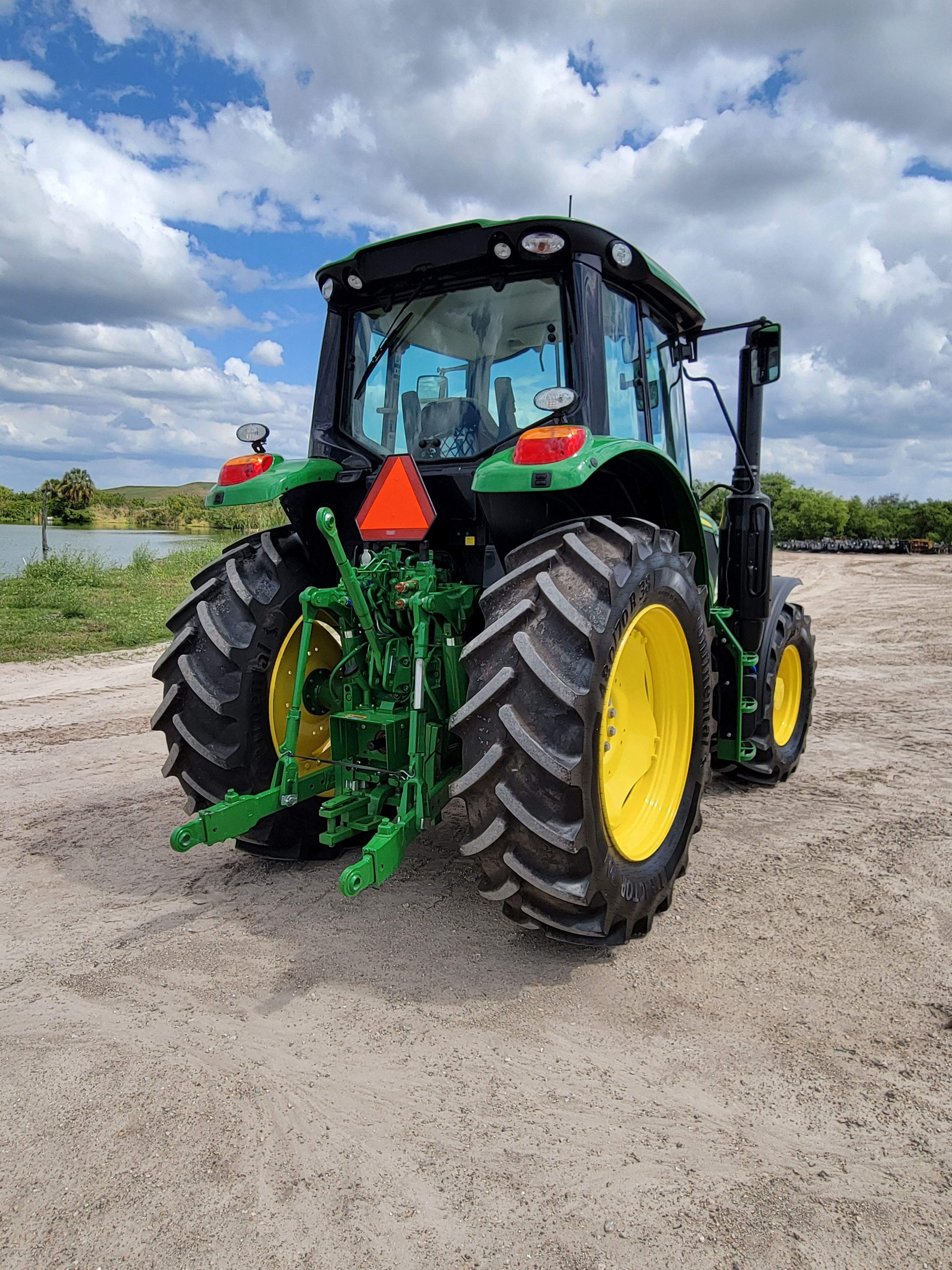 2021 JOHN DEERE 6130M Photo 5 Thumbnail