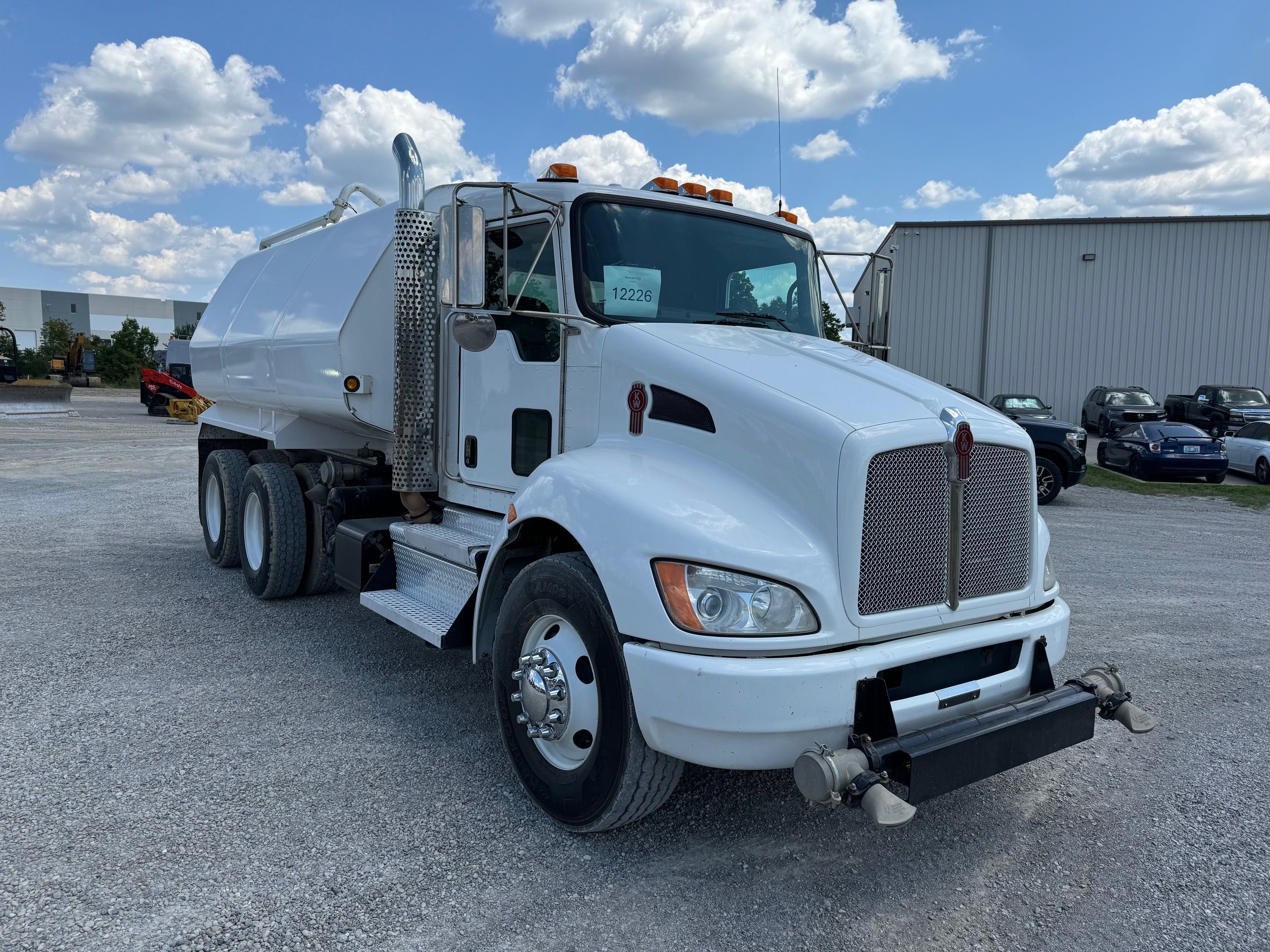 2019 KENWORTH T370 WATER Photo 6 Thumbnail