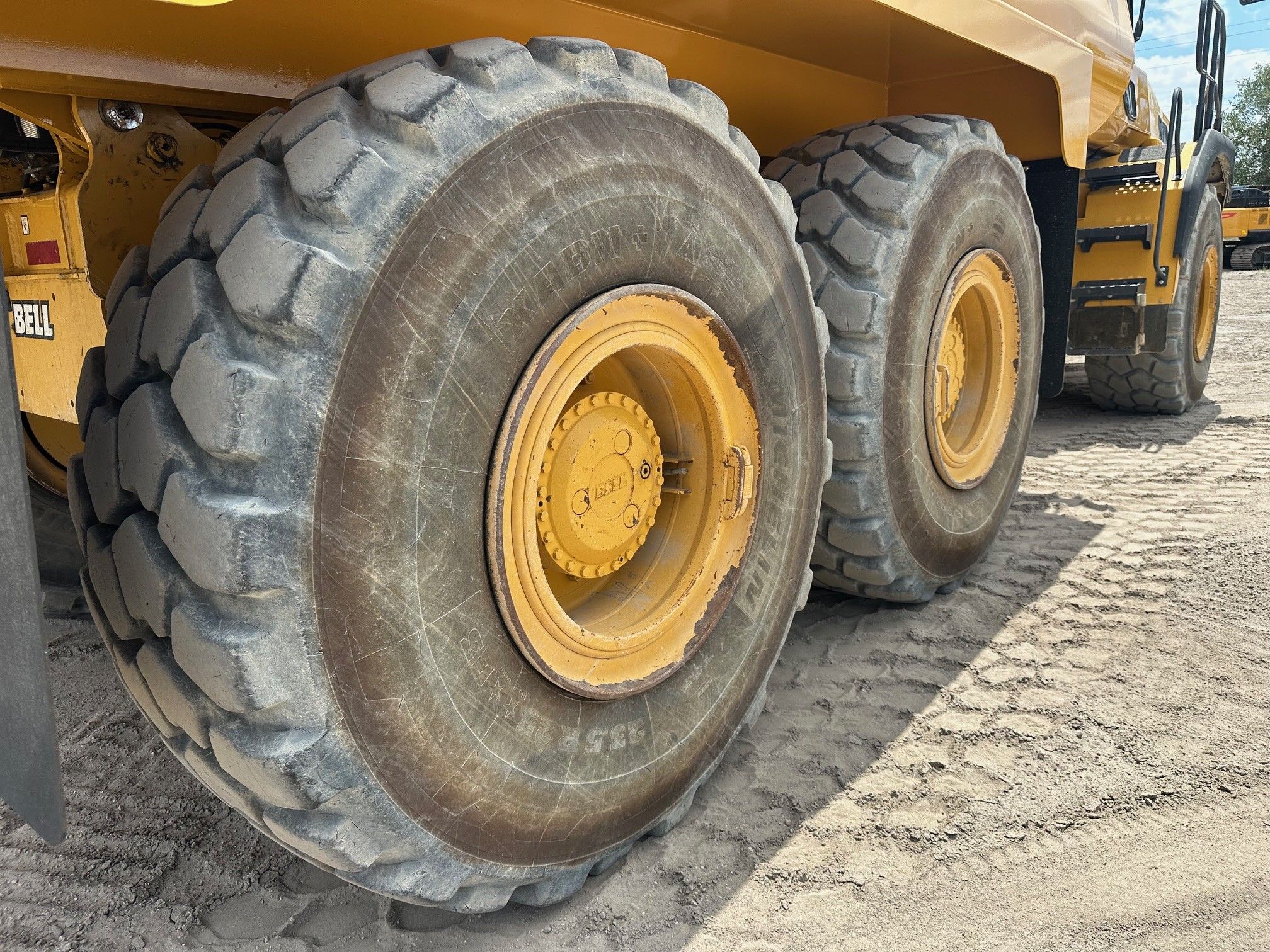 2021 BELL B25E Photo 14 Thumbnail