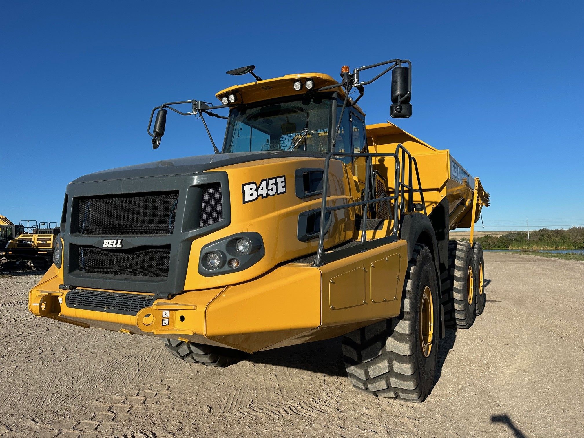 2025 BELL B45E Photo 1 Thumbnail