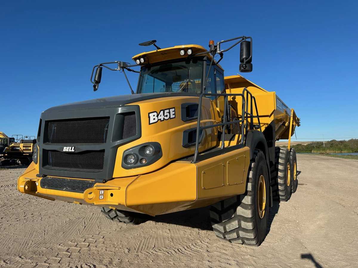 2025 BELL B45E Photo 1