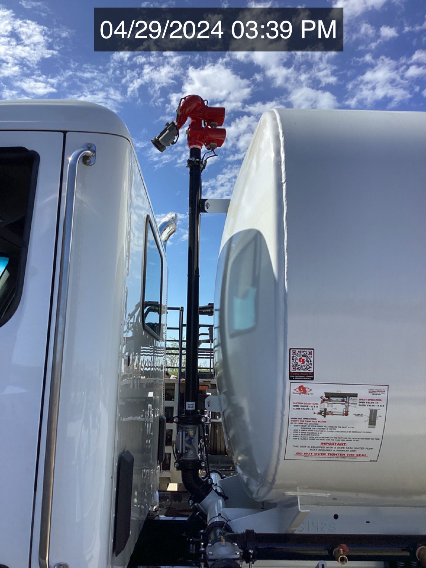 2025 PETERBILT 548 WATER Photo 5 Thumbnail