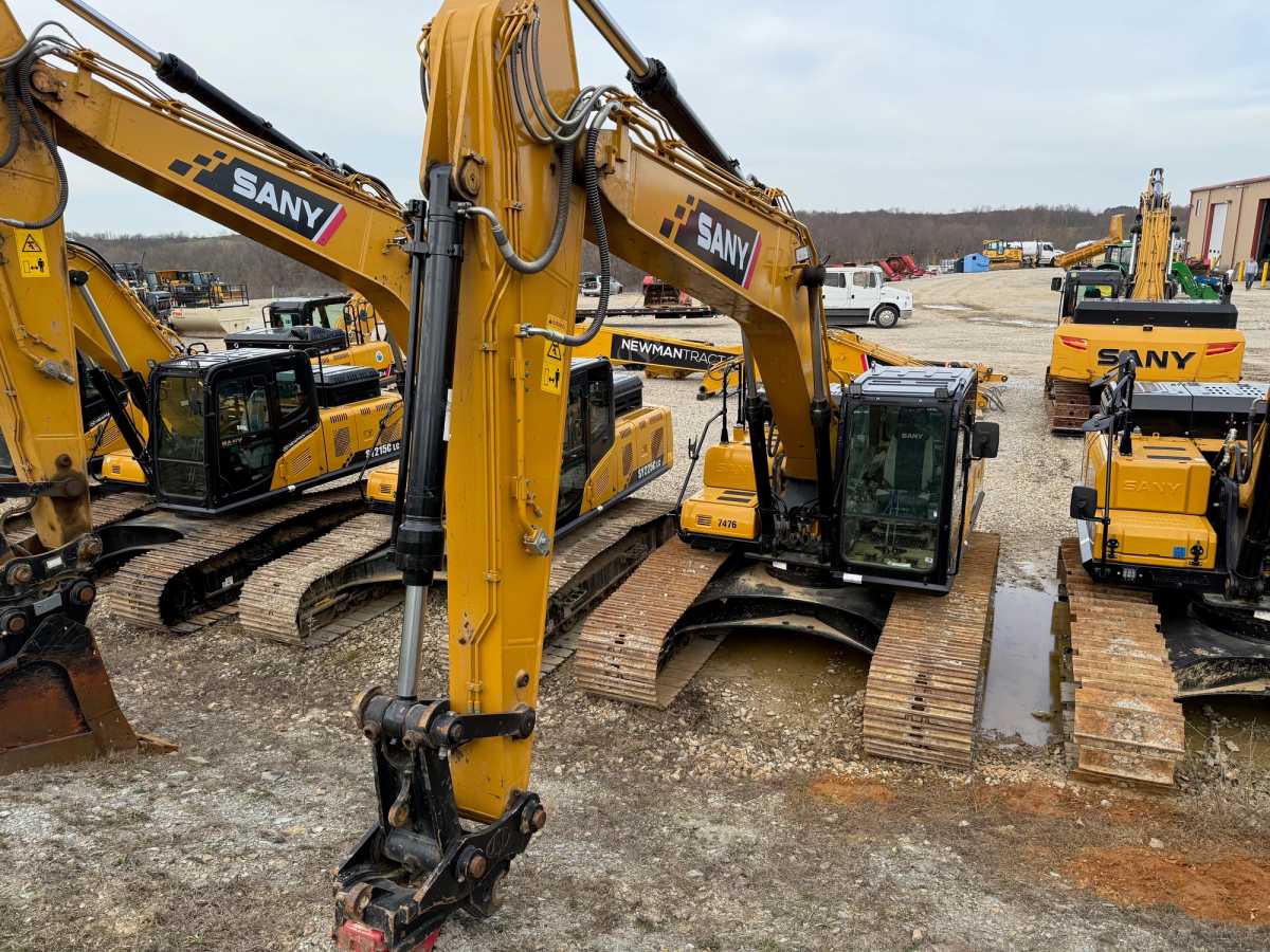 2023 SANY SANY SY225C EXCAVATOR Photo 1