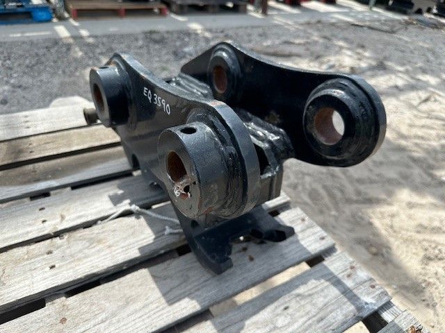 MANUAL QUICK COUPLER FOR SY50U Photo 3 Thumbnail