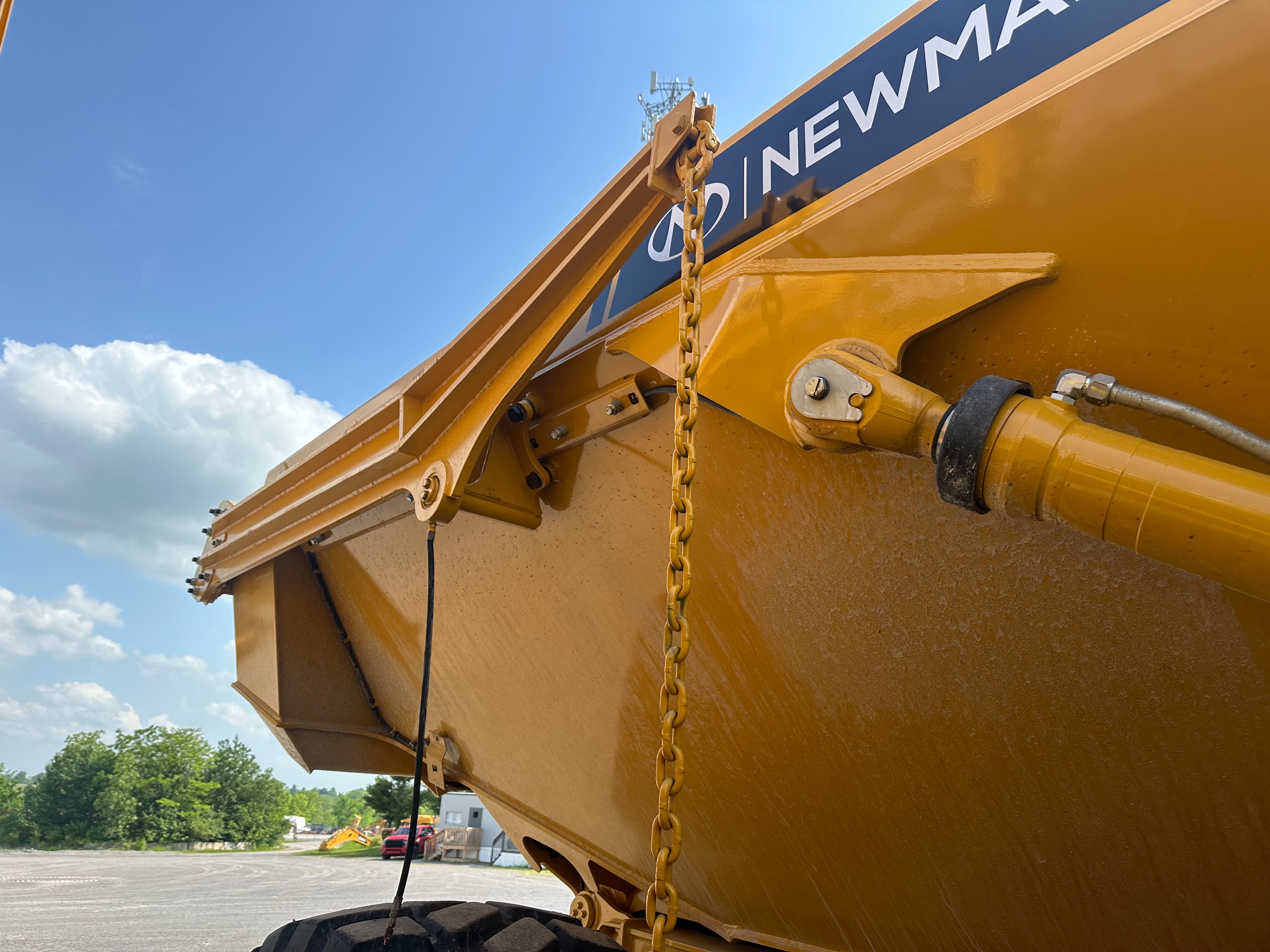 TAILGATE FOR B45E Photo 3 Thumbnail