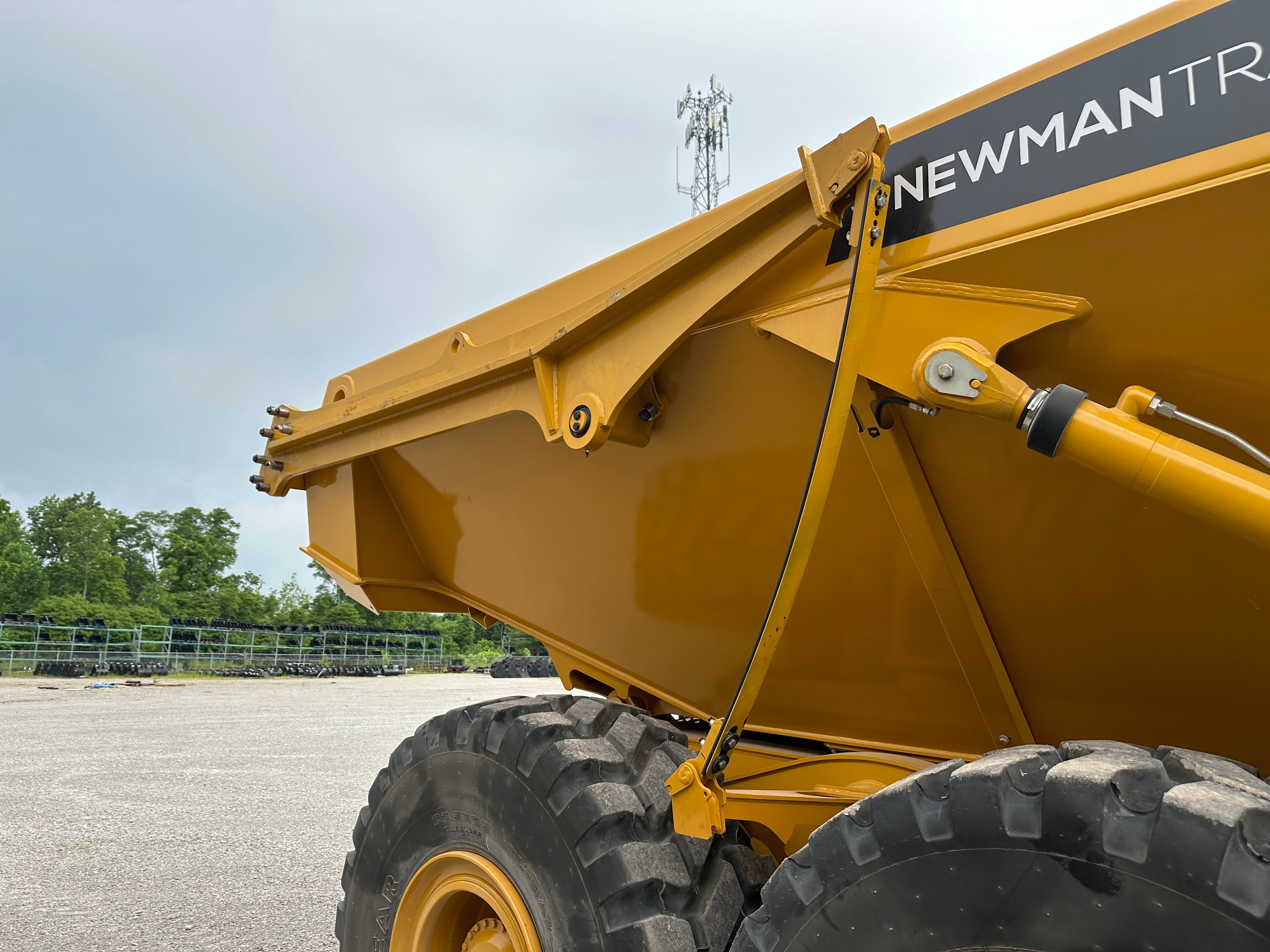 BELL B30E TAILGATE Photo 3 Thumbnail