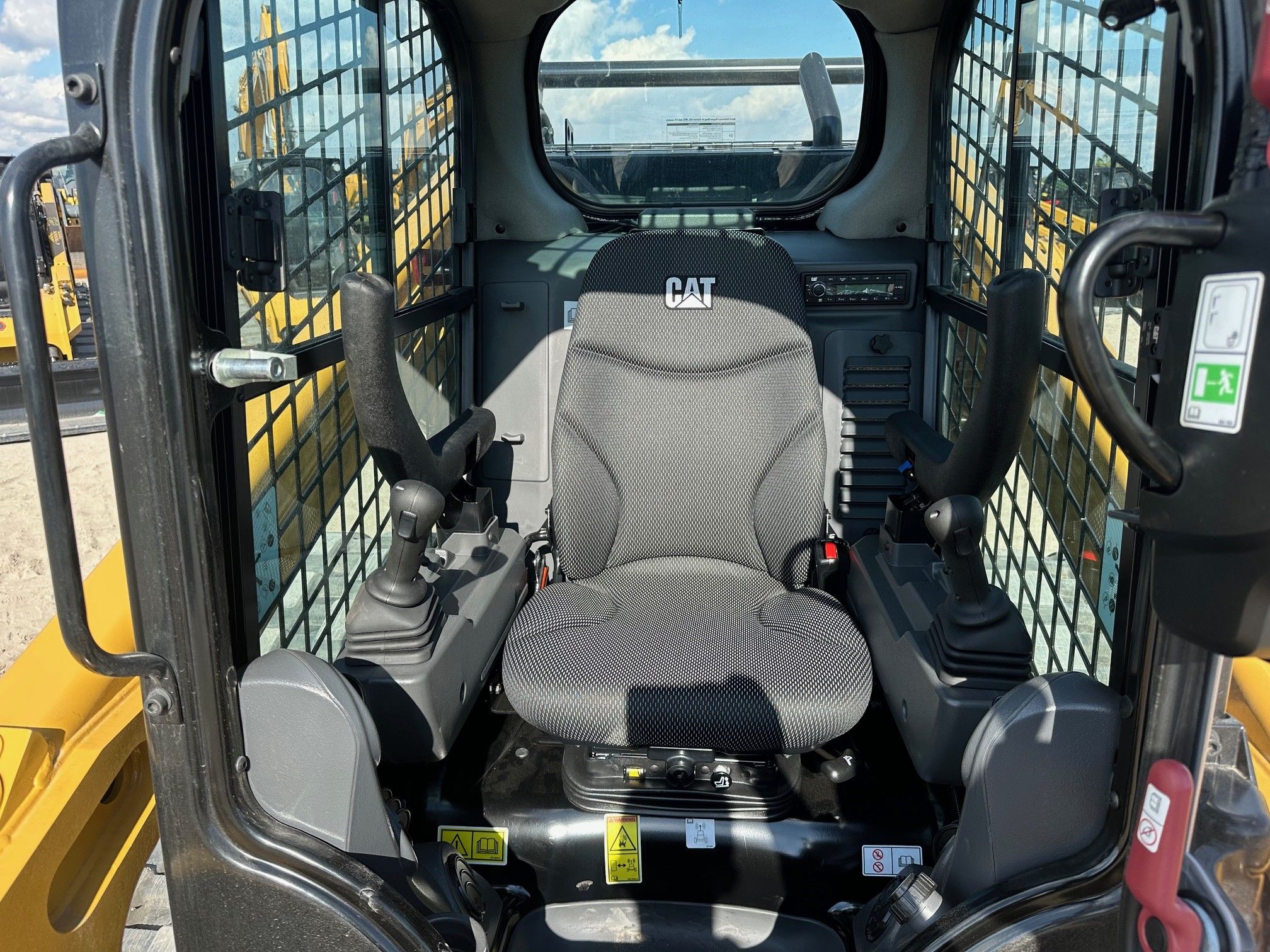 2024 CAT 299D3 Photo 7 Thumbnail