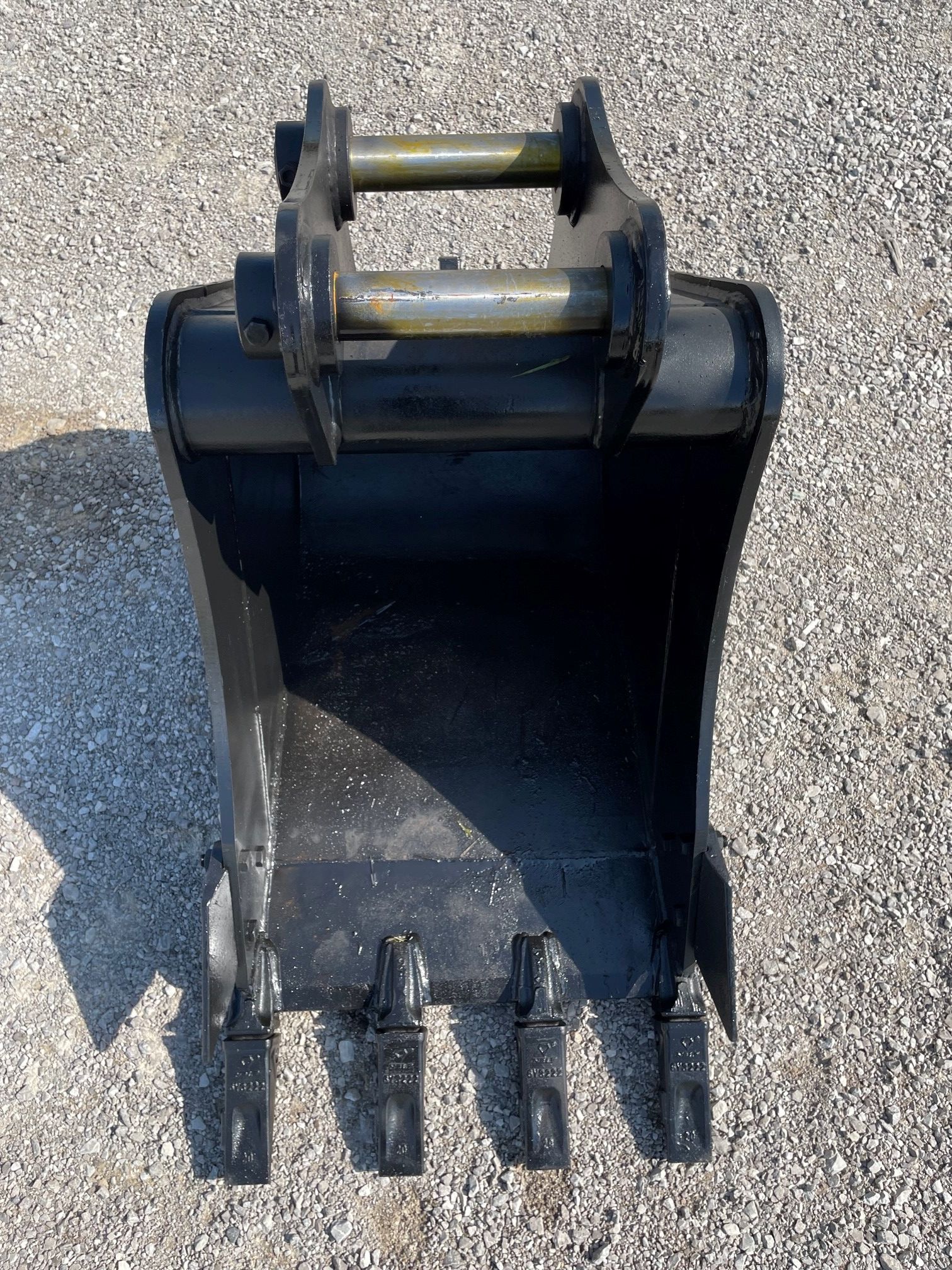 24" EXCAVATOR DIGGING BUCKET 50MM PIN Photo 3 Thumbnail