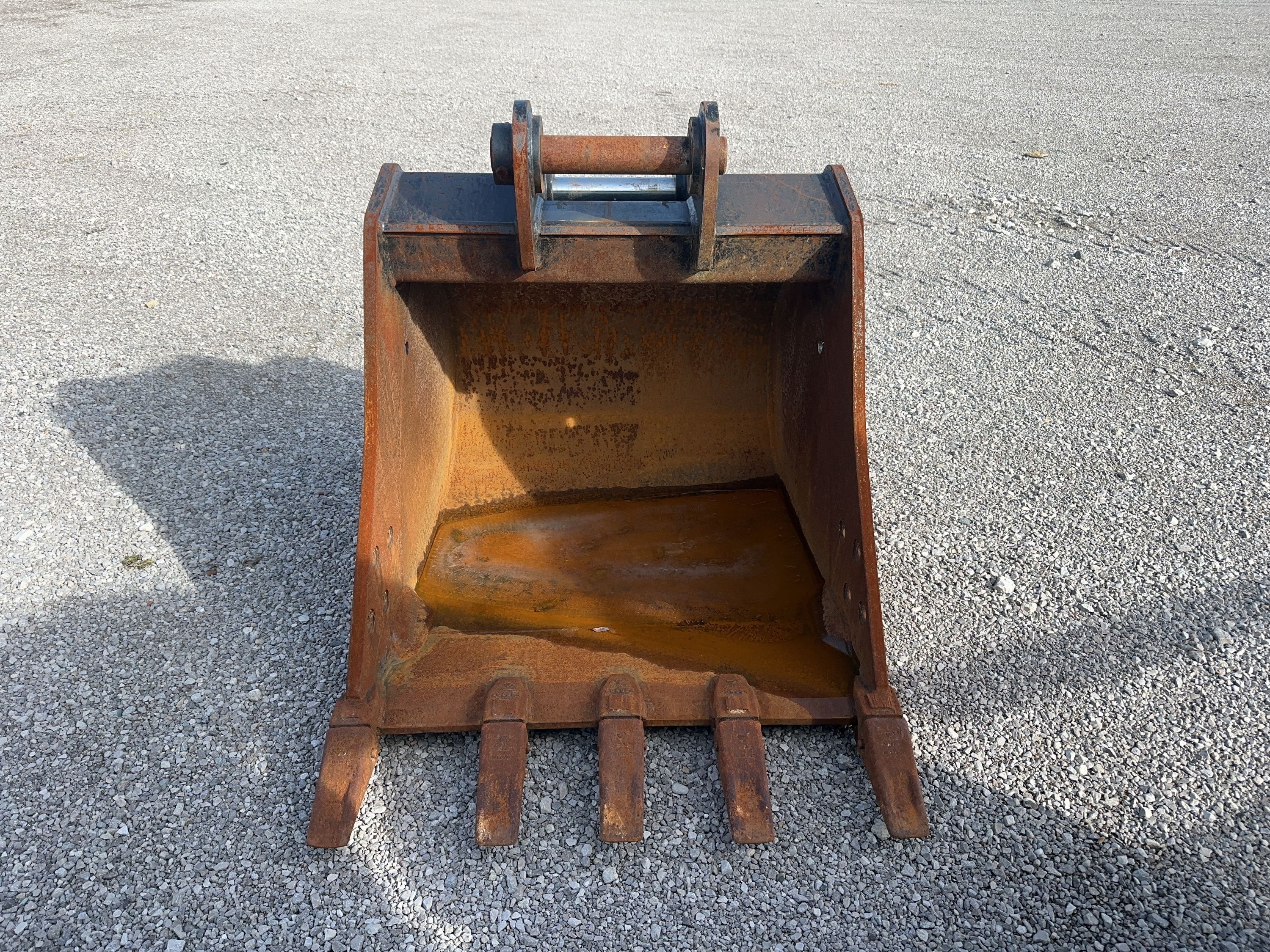 48" EXCAVATOR DIGGING BUCKET 80MM PIN Photo 2 Thumbnail