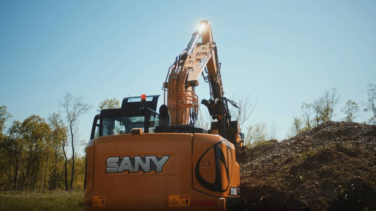 Newman Tractor Image