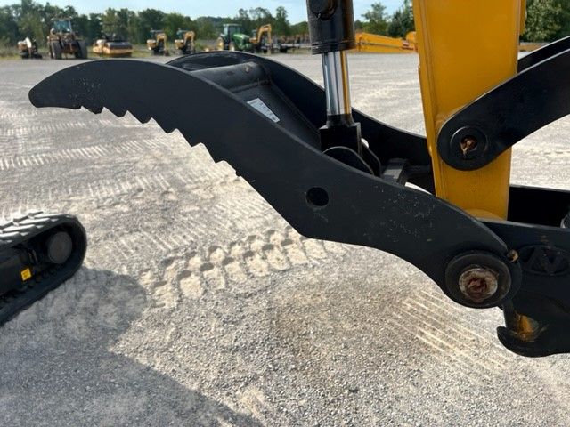 THUMB FOR SY26U (FOR USE WITH QUICK COUPLER) Photo 3 Thumbnail