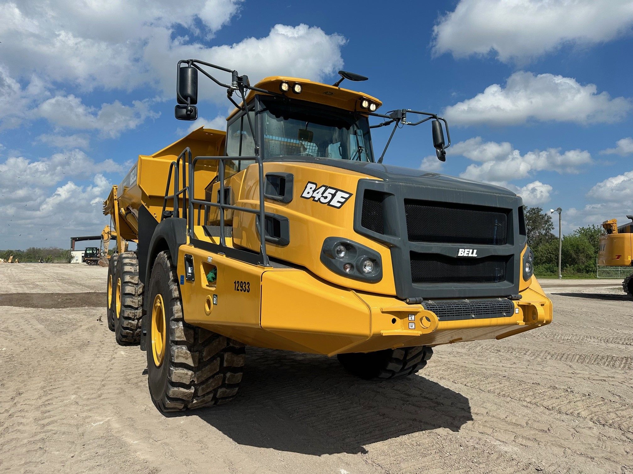 2025 BELL B45E Photo 6 Thumbnail