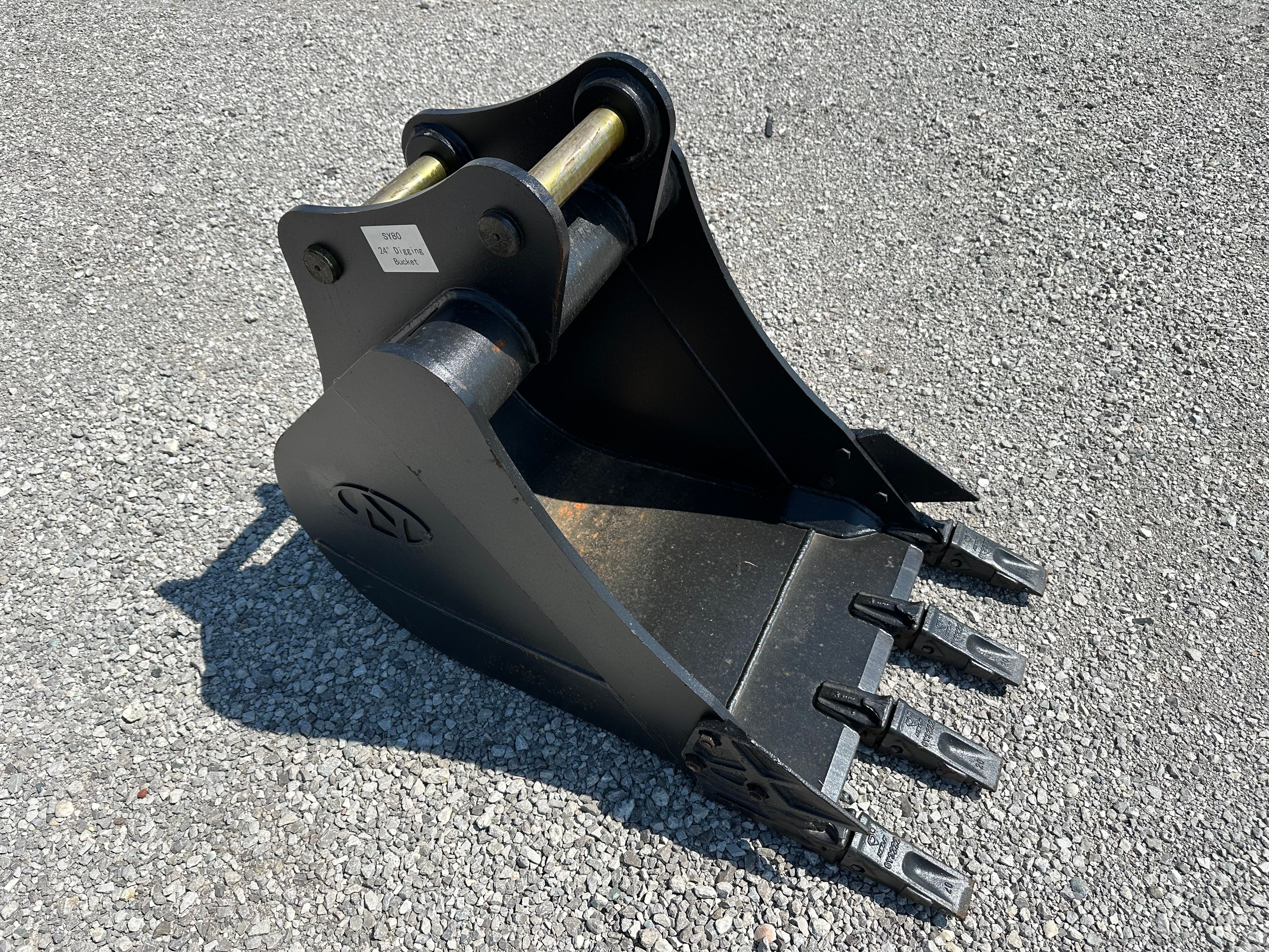 24" EXCAVATOR DIGGING BUCKET 50MM PIN Photo 1 Thumbnail