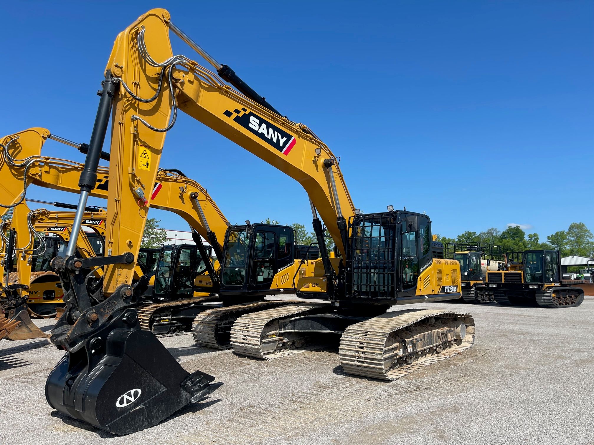 2022 SANY SY225C Photo 1 Thumbnail