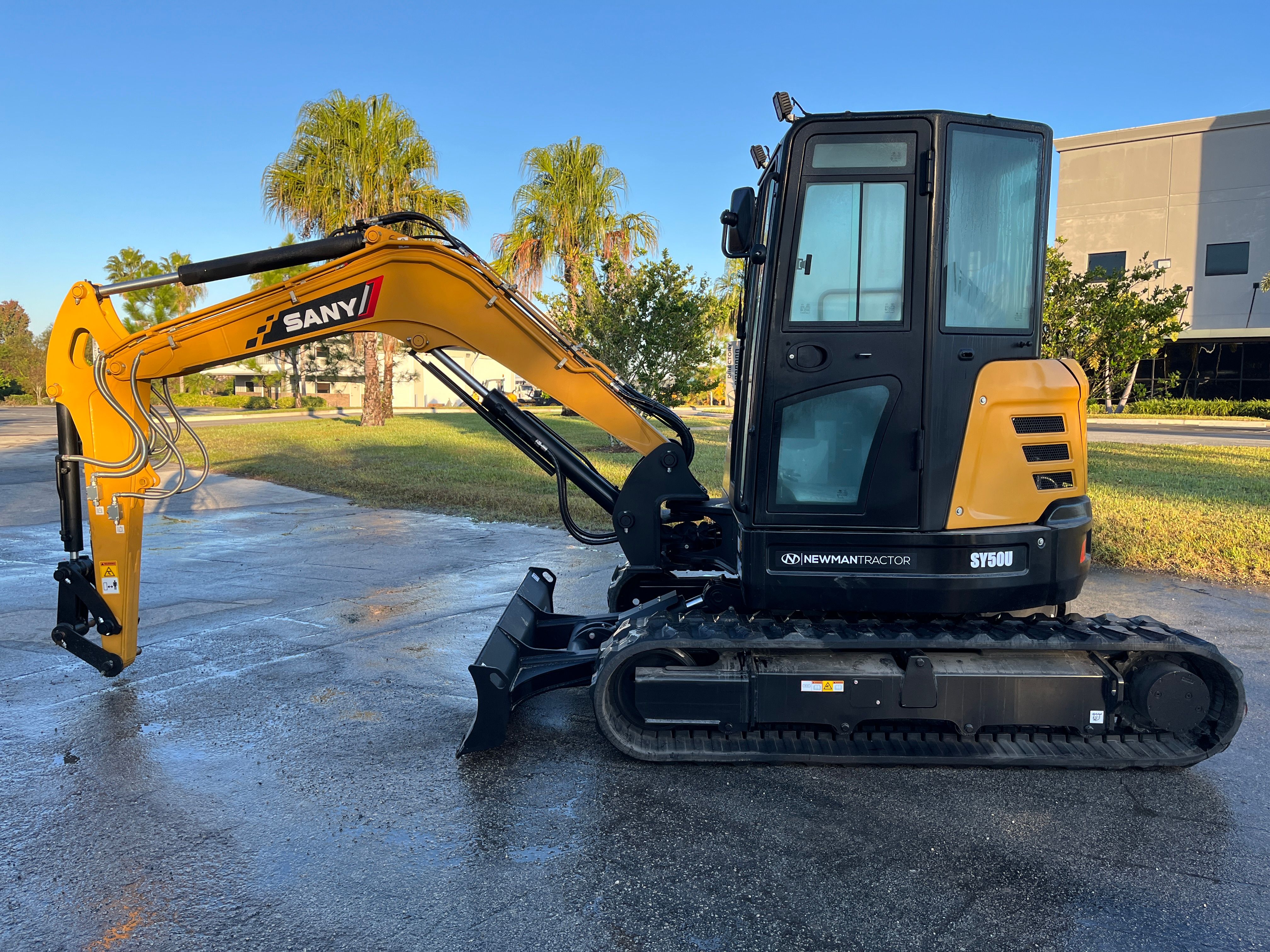 2025 SANY SY50U Photo 2 Thumbnail