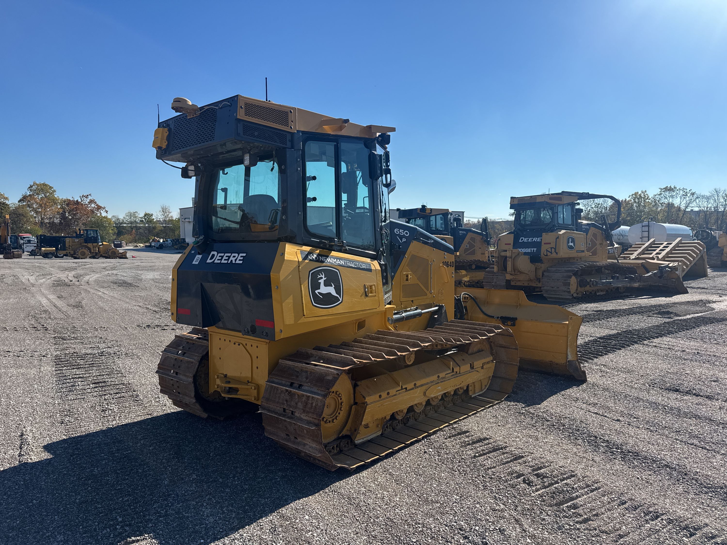 2023 JOHN DEERE 650 P-TIER Photo 5 Thumbnail