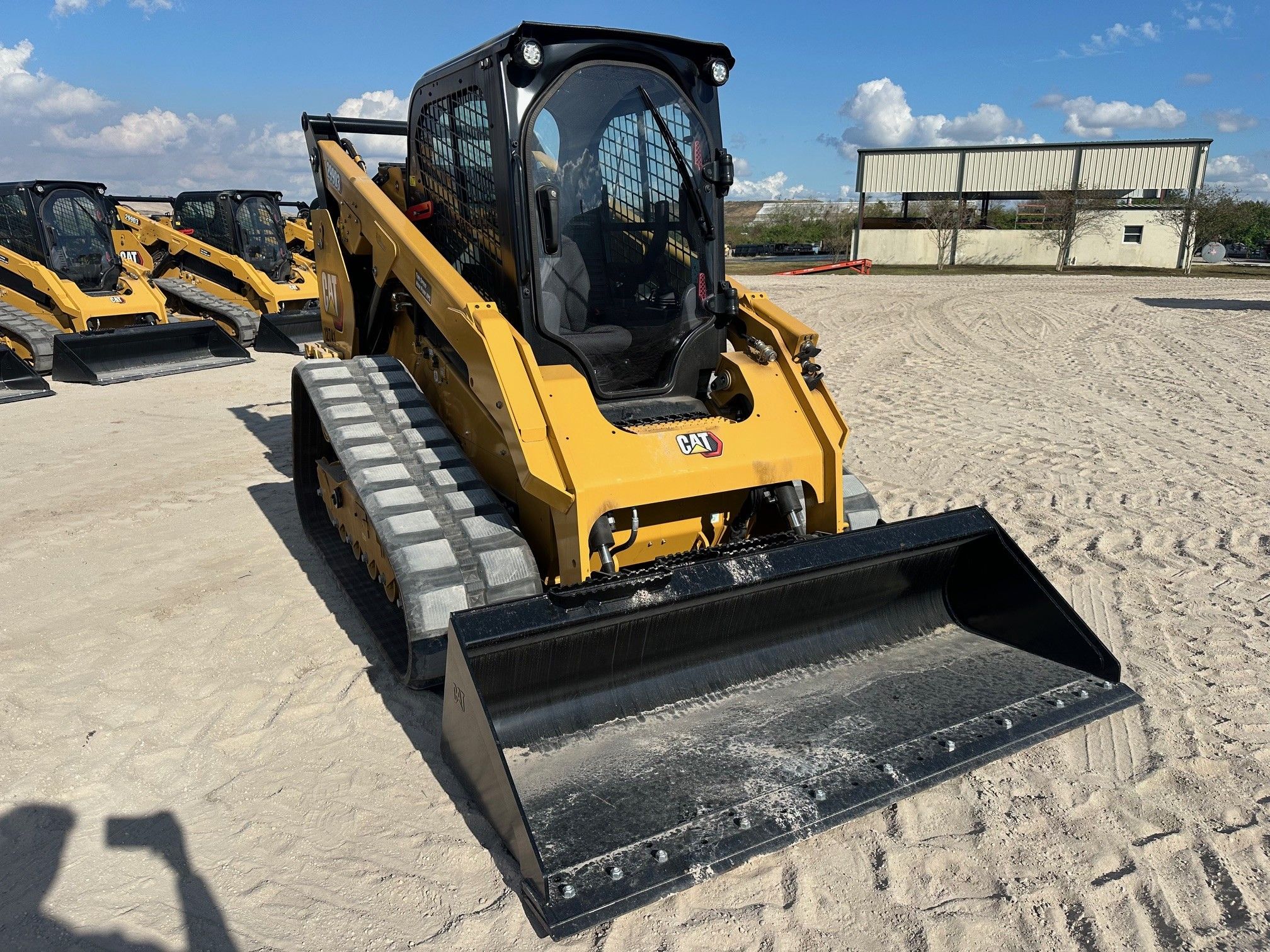 2024 CAT 299D3 Photo 6 Thumbnail