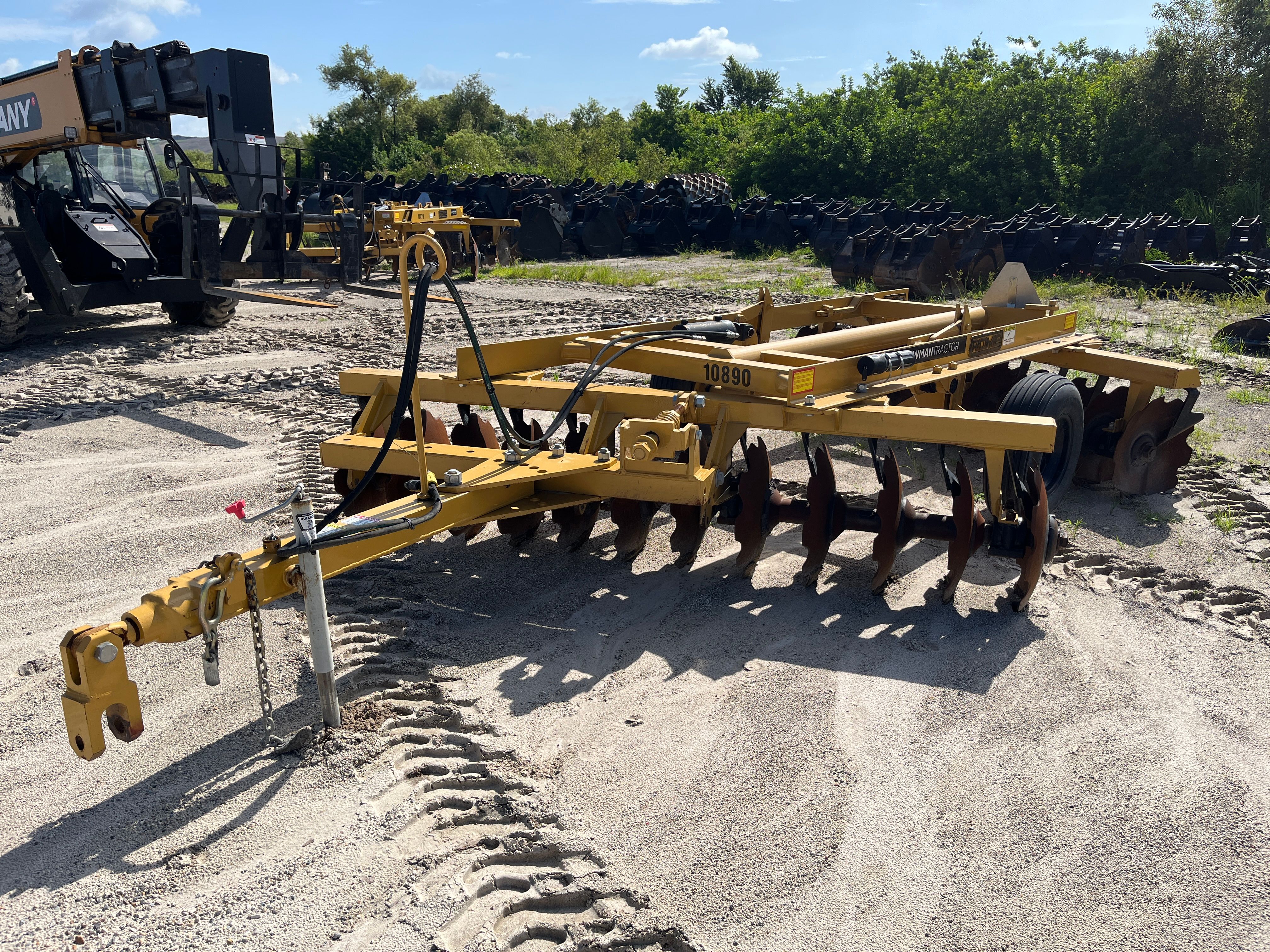 10'6" OFFSET DISC HARROW Photo 1 Thumbnail