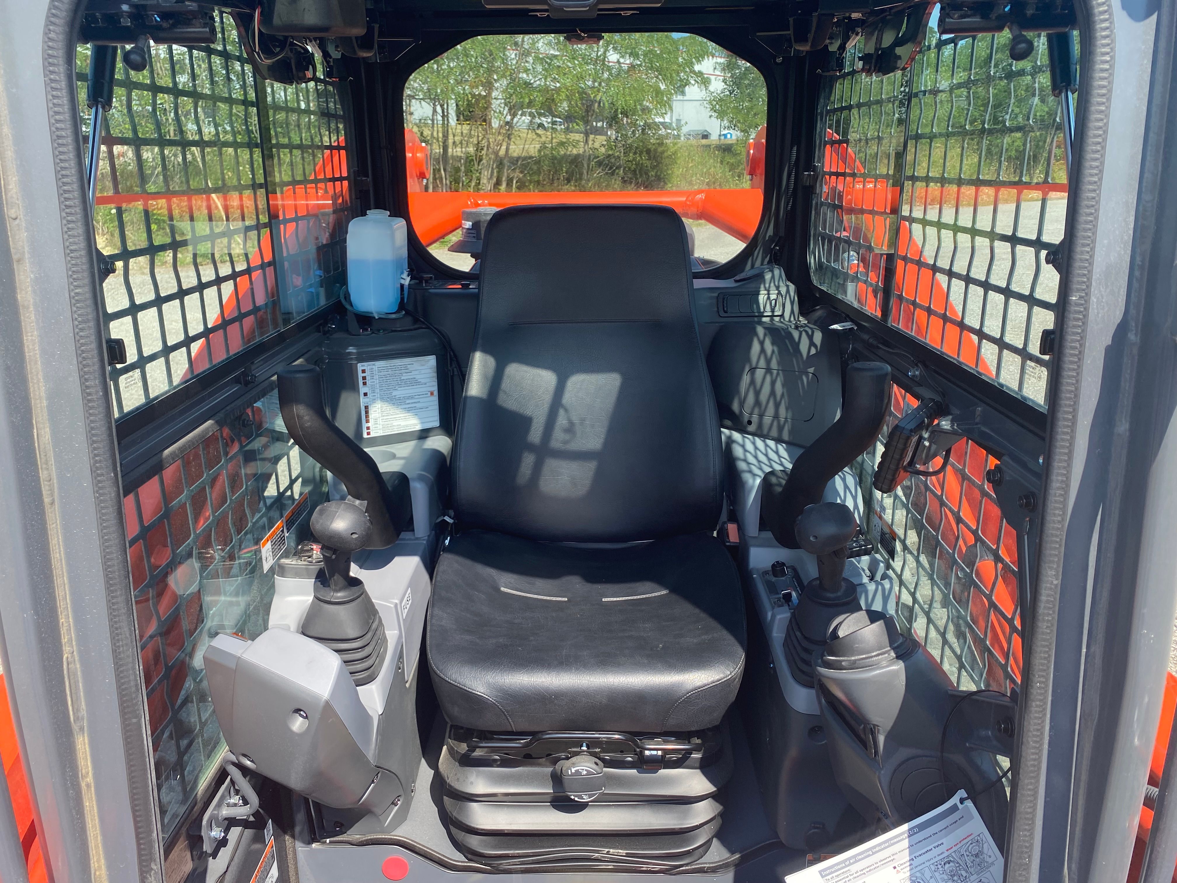 2024 KUBOTA SVL97-2HFC Photo 7 Thumbnail