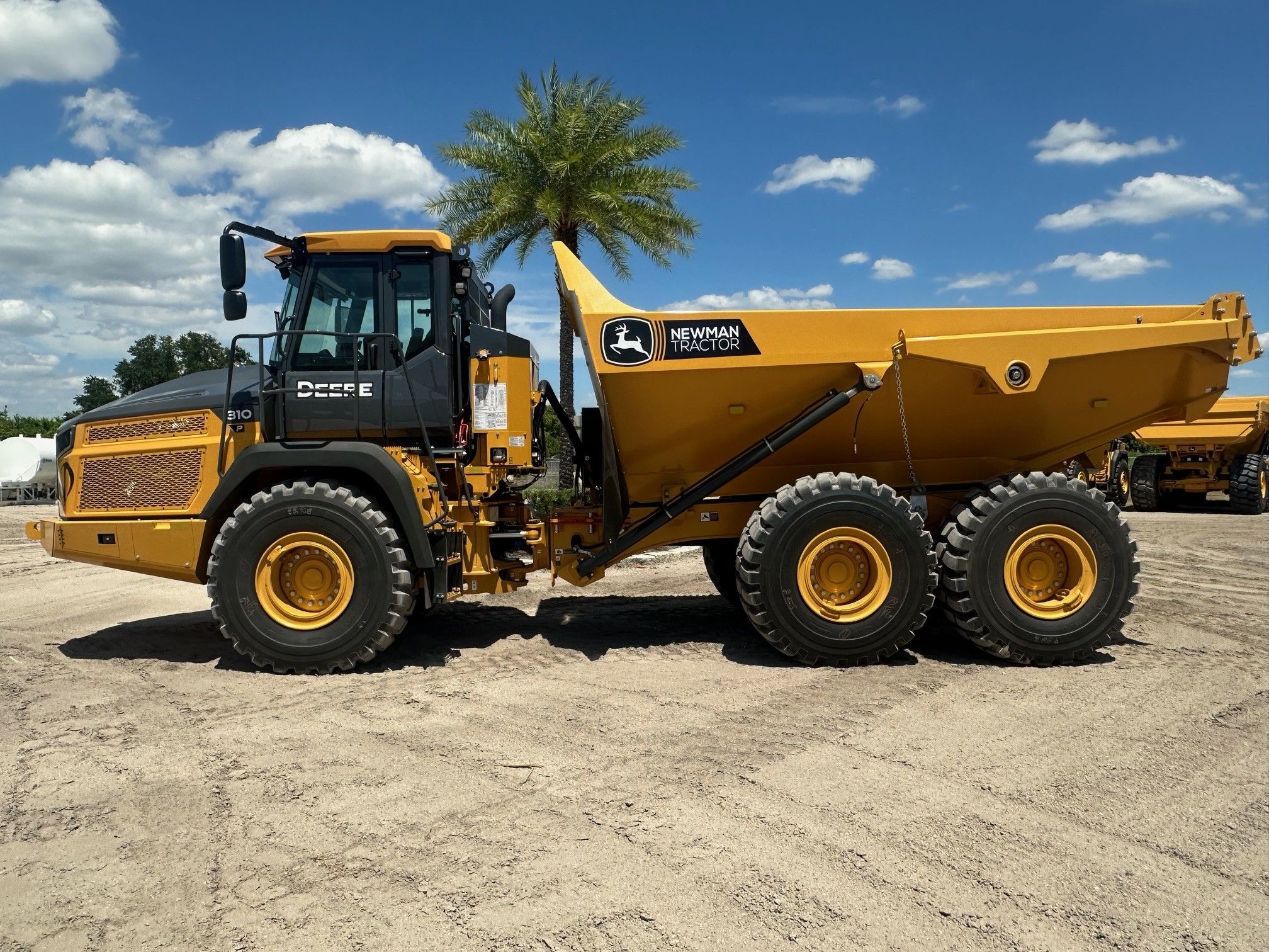 2024 JOHN DEERE 310P Photo 2 Thumbnail