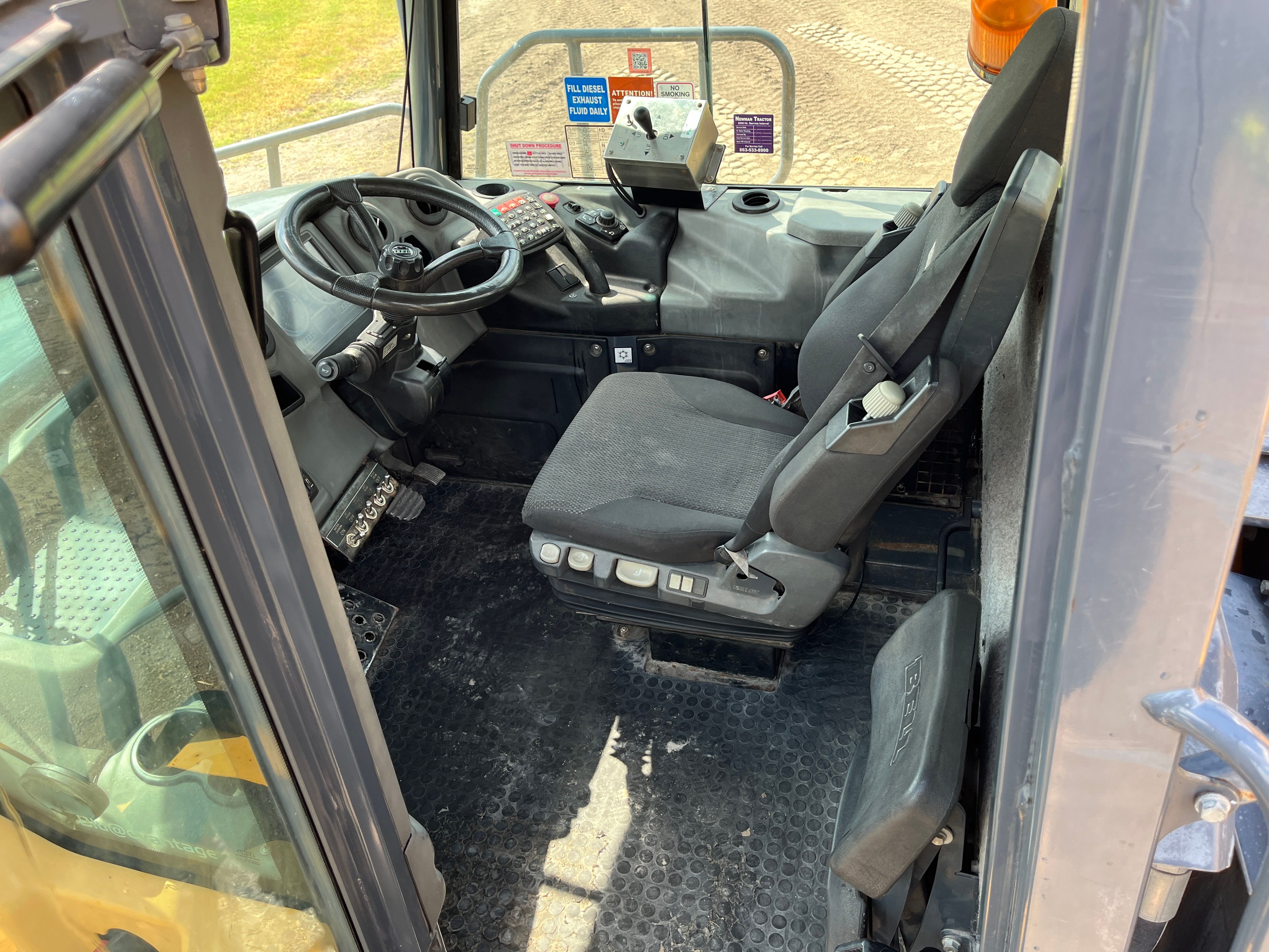 2016 BELL B25E Photo 7 Thumbnail