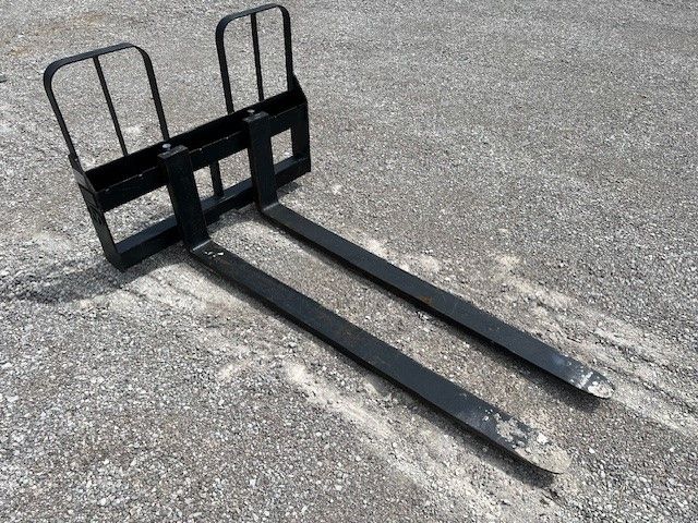 72" SKID STEER FORKS Photo 2 Thumbnail