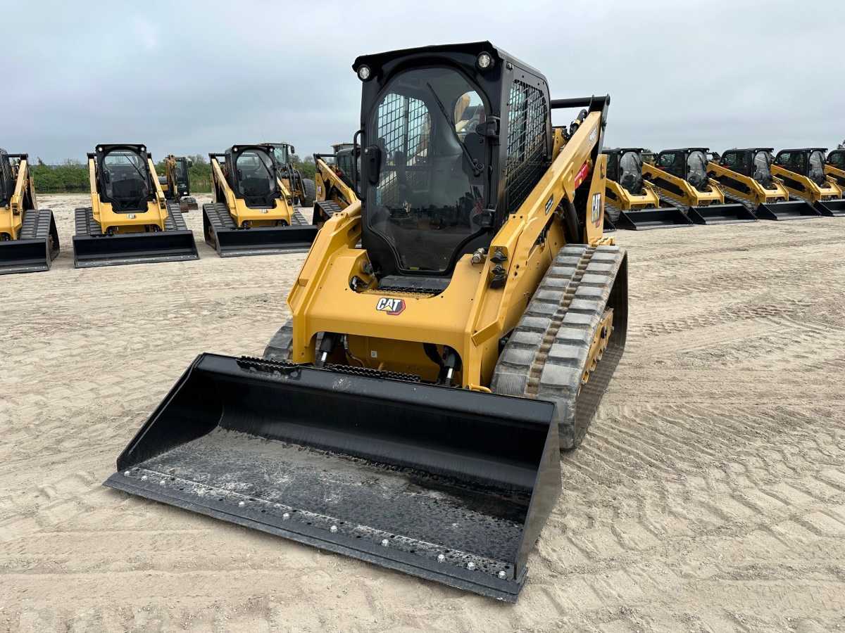 2024 CAT 299D3 Photo 1