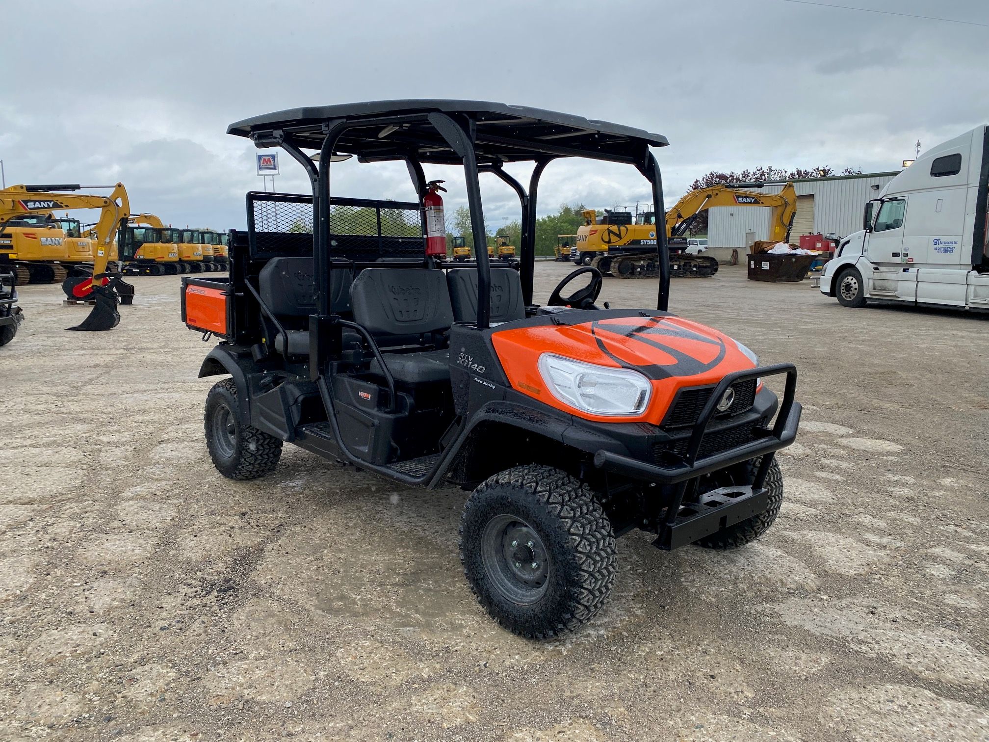 2023 KUBOTA RTV-X1140 Photo 7 Thumbnail