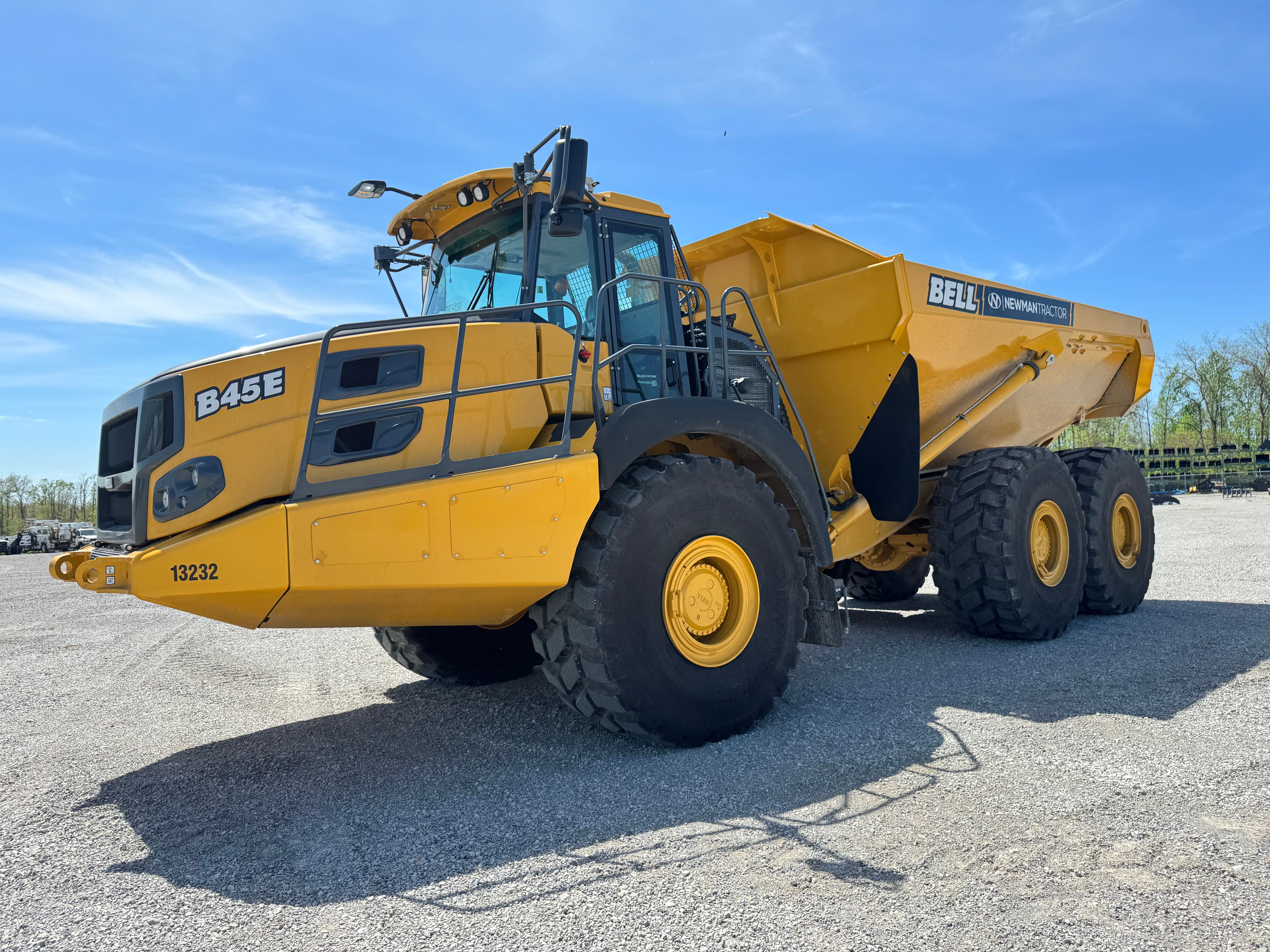 2025 BELL B45E Photo 10 Thumbnail