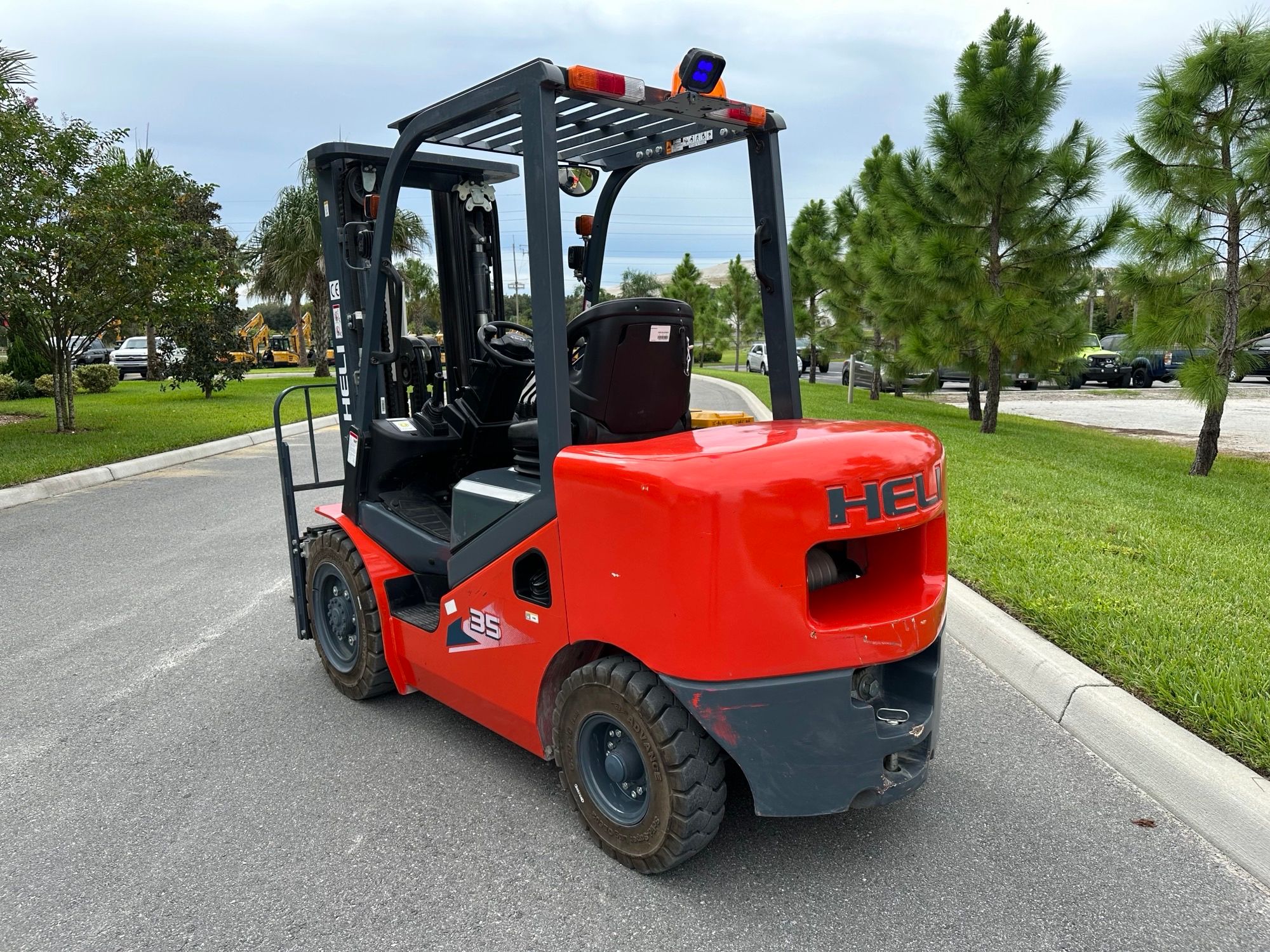 2022 HELI CPCD35KU Photo 3 Thumbnail