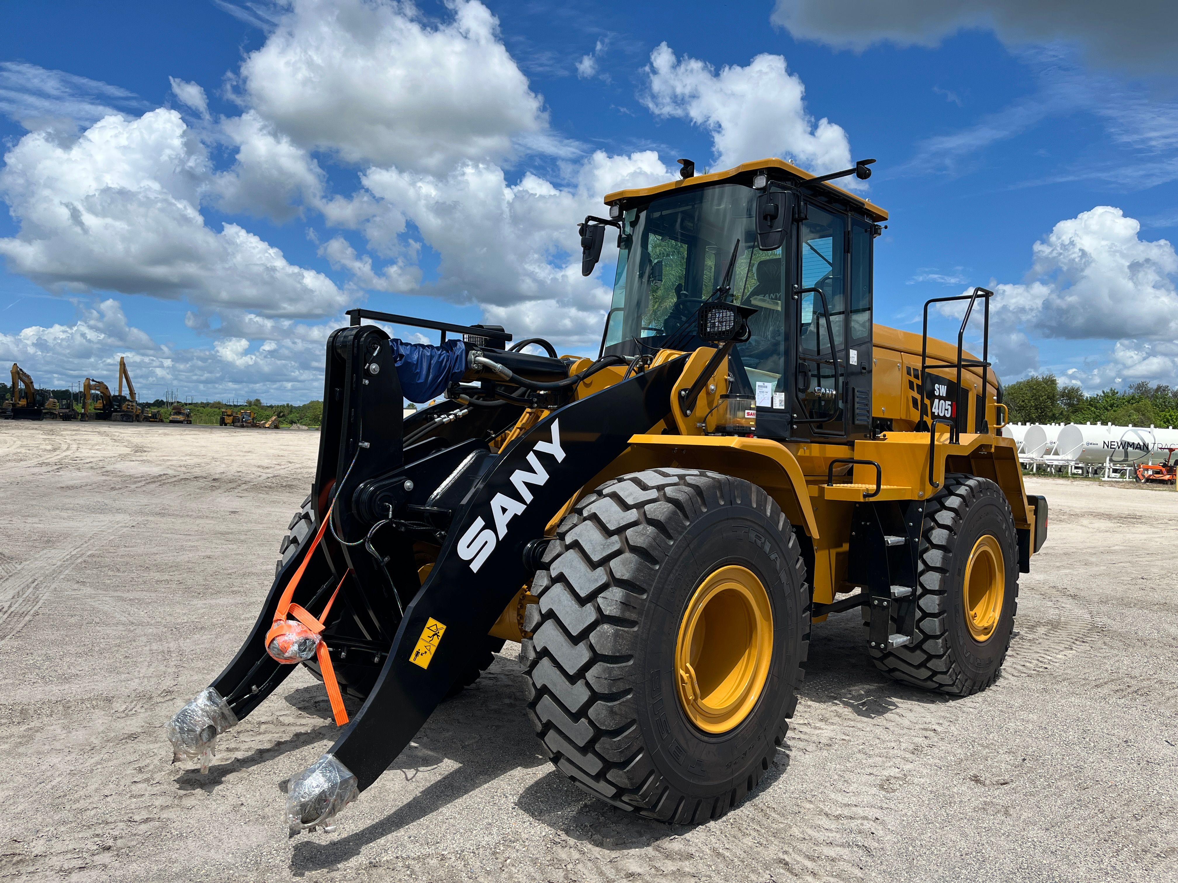 2025 SANY SW405K Photo 1 Thumbnail