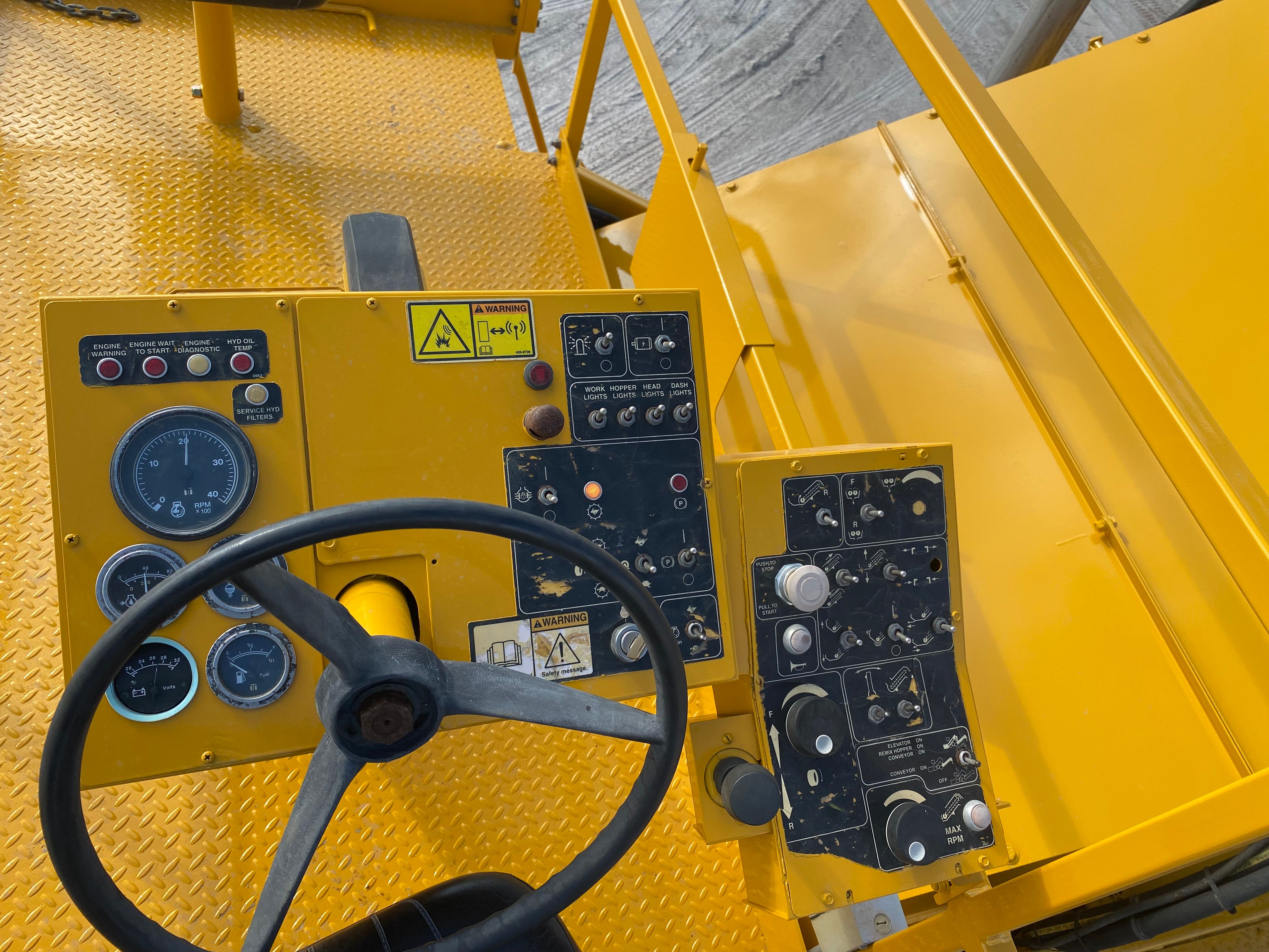 2009 WEILER E1250 Photo 8 Thumbnail