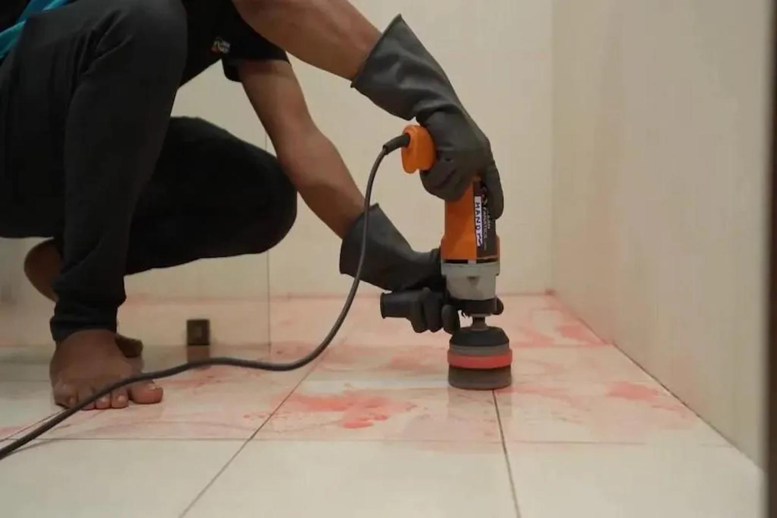 Bathroom Tiles Cleaning Tips & Solutions for Sparkling Tiles
