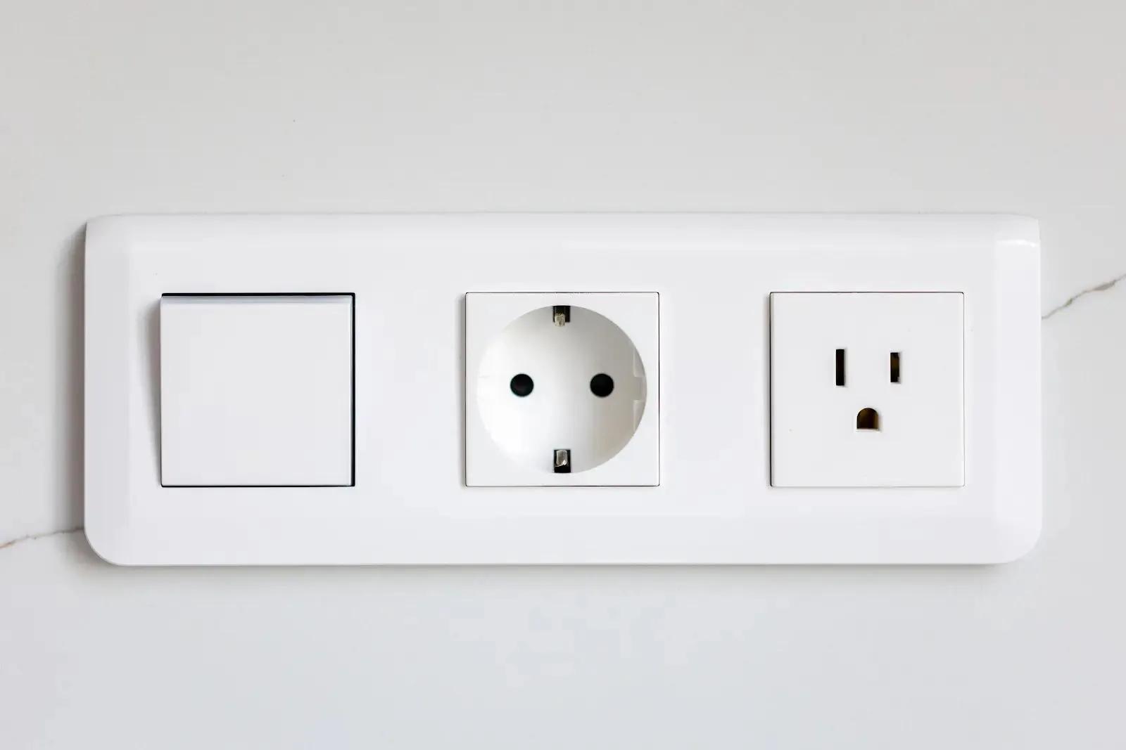 Smart Plugs for Lamps & Appliances Easy Control & Scheduling