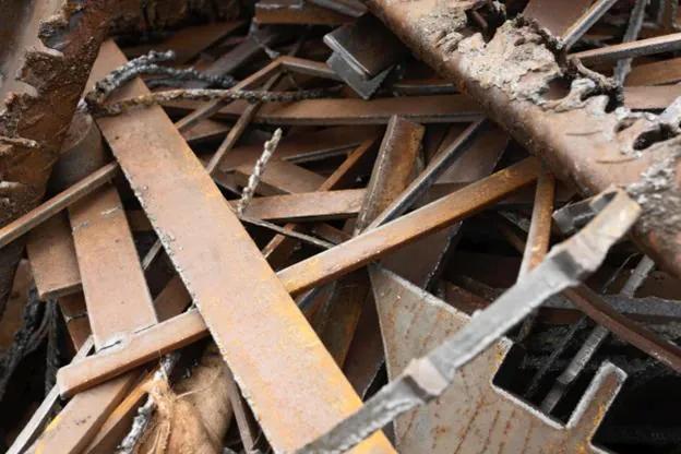 Renovation Waste Disposal: Debris, Tiles & Cement Guide