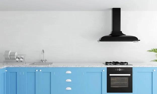 Chimney Backdraft Explained: Why Kitchens Smell
