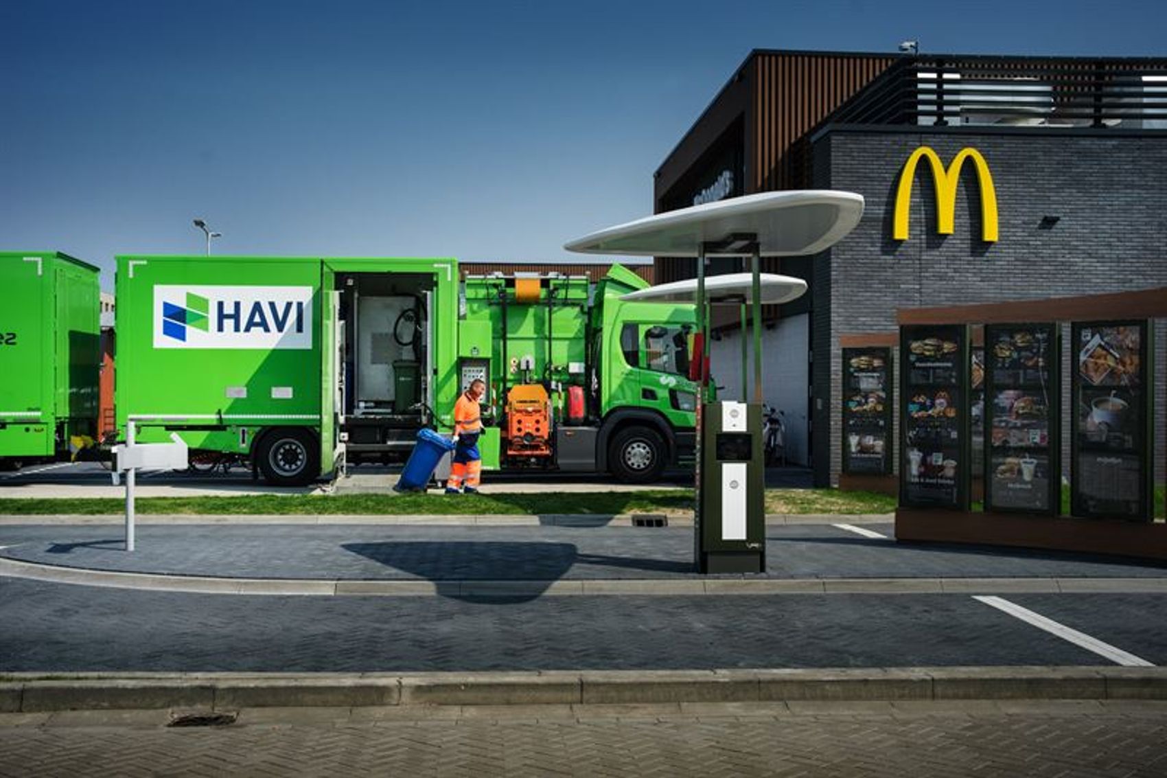 En HAVI-lastebil foran en McDonald's-restaurant​​​​‌﻿‍﻿​‍​‍‌‍﻿﻿‌﻿​‍‌‍‍‌‌‍‌﻿‌‍‍‌‌‍﻿‍​‍​‍​﻿‍‍​‍​‍‌﻿​﻿‌‍​‌‌‍﻿‍‌‍‍‌‌﻿‌​‌﻿‍‌​‍﻿‍‌‍‍‌‌‍﻿﻿​‍​‍​‍﻿​​‍​‍‌‍‍​‌﻿​‍‌‍‌‌‌‍‌‍​‍​‍​﻿‍‍​‍​‍‌‍‍​‌﻿‌​‌﻿‌​‌﻿​​‌﻿​﻿​﻿‍‍​‍﻿﻿​‍﻿﻿‌‍​‍‌‍‌‌‌‍‍﻿‌‍‍﻿​‍﻿‌‌‍​‍‌‍﻿​‌‍﻿﻿‌‍‌﻿‌‍‌﻿​‍﻿‌‌﻿​﻿‌‍​‌‌‍﻿‍‌‍‍‌‌﻿‌​‌﻿‍‌​‍﻿‍‌﻿‌‍‌‍‌‌‌﻿​‍‌‍​﻿‌‍‌‌‌‍﻿​​‍﻿‍‌‍​‌‌﻿​​‌﻿​​​‍﻿﻿‌‍‍‌‌‍﻿‍‌﻿‌​‌‍‌‌‌‍﻿‍‌﻿‌​​‍﻿﻿‌‍‌‌‌‍‌​‌‍‍‌‌﻿‌​​‍﻿﻿‌‍﻿‌‌‍﻿﻿‌‍‌​‌‍‌‌​﻿﻿‌‌﻿​​‌﻿​‍‌‍‌‌‌﻿​﻿‌‍‌‌‌‍﻿‍‌﻿‌​‌‍​‌‌﻿‌​‌‍‍‌‌‍﻿﻿‌‍﻿‍​﻿‍﻿‌‍‍‌‌‍‌​​﻿﻿‌‌‍​‍​﻿​﻿​﻿​﻿​﻿‌‍‌‍‌‍​﻿​​‌‍​‍​﻿‍‌​‍﻿‌​﻿‍‌​﻿‍​​﻿​​​﻿‍‌​‍﻿‌​﻿‌​​﻿‌‌​﻿‍​​﻿​﻿​‍﻿‌‌‍​‍​﻿‌‌​﻿‌‌​﻿‌﻿​‍﻿‌​﻿‌​‌‍​﻿​﻿‍‌​﻿‌‌​﻿​﻿​﻿‌﻿‌‍‌‍‌‍‌‍‌‍‌‌​﻿​﻿‌‍‌‍​﻿‌﻿​﻿‍﻿‌﻿‌​‌﻿‍‌‌﻿​​‌‍‌‌​﻿﻿‌‌﻿​​‌‍﻿﻿‌﻿​﻿‌﻿‌​​﻿‍﻿‌﻿​​‌‍​‌‌﻿‌​‌‍‍​​﻿﻿‌‌‍​﻿‌‍﻿﻿‌‍﻿‍‌﻿‌​‌‍‌‌‌‍﻿‍‌﻿‌​​‍‌‌​﻿‌‌‌​​‍‌‌﻿﻿‌‍‍﻿‌‍‌‌‌﻿‍‌​‍‌‌​﻿​﻿‌​‌​​‍‌‌​﻿​﻿‌​‌​​‍‌‌​﻿​‍​﻿​‍‌‍‌‍‌‍‌​​﻿​​​﻿​‌​﻿‍‌‌‍​﻿‌‍‌‍​﻿​‌‌‍​‍​﻿‍​‌‍‌‍​﻿​‌​‍‌‌​﻿​‍​﻿​‍​‍‌‌​﻿‌‌‌​‌​​‍﻿‍‌‍​‌‌‍﻿​‌﻿‌​​﻿﻿﻿‌‍​‍‌‍​‌‌﻿​﻿‌‍‌‌‌‌‌‌‌﻿​‍‌‍﻿​​﻿﻿‌‌‍‍​‌﻿‌​‌﻿‌​‌﻿​​‌﻿​﻿​‍‌‌​﻿​﻿‌​​‌​‍‌‌​﻿​‍‌​‌‍​‍‌‌​﻿​‍‌​‌‍‌‍​‍‌‍‌‌‌‍‍﻿‌‍‍﻿​‍﻿‌‌‍​‍‌‍﻿​‌‍﻿﻿‌‍‌﻿‌‍‌﻿​‍﻿‌‌﻿​﻿‌‍​‌‌‍﻿‍‌‍‍‌‌﻿‌​‌﻿‍‌​‍﻿‍‌﻿‌‍‌‍‌‌‌﻿​‍‌‍​﻿‌‍‌‌‌‍﻿​​‍﻿‍‌‍​‌‌﻿​​‌﻿​​​‍‌‍‌‍‍‌‌‍‌​​﻿﻿‌‌‍​‍​﻿​﻿​﻿​﻿​﻿‌‍‌‍‌‍​﻿​​‌‍​‍​﻿‍‌​‍﻿‌​﻿‍‌​﻿‍​​﻿​​​﻿‍‌​‍﻿‌​﻿‌​​﻿‌‌​﻿‍​​﻿​﻿​‍﻿‌‌‍​‍​﻿‌‌​﻿‌‌​﻿‌﻿​‍﻿‌​﻿‌​‌‍​﻿​﻿‍‌​﻿‌‌​﻿​﻿​﻿‌﻿‌‍‌‍‌‍‌‍‌‍‌‌​﻿​﻿‌‍‌‍​﻿‌﻿​‍‌‍‌﻿‌​‌﻿‍‌‌﻿​​‌‍‌‌​﻿﻿‌‌﻿​​‌‍﻿﻿‌﻿​﻿‌﻿‌​​‍‌‍‌﻿​​‌‍​‌‌﻿‌​‌‍‍​​﻿﻿‌‌‍​﻿‌‍﻿﻿‌‍﻿‍‌﻿‌​‌‍‌‌‌‍﻿‍‌﻿‌​​‍‌‌​﻿‌‌‌​​‍‌‌﻿﻿‌‍‍﻿‌‍‌‌‌﻿‍‌​‍‌‌​﻿​﻿‌​‌​​‍‌‌​﻿​﻿‌​‌​​‍‌‌​﻿​‍​﻿​‍‌‍‌‍‌‍‌​​﻿​​​﻿​‌​﻿‍‌‌‍​﻿‌‍‌‍​﻿​‌‌‍​‍​﻿‍​‌‍‌‍​﻿​‌​‍‌‌​﻿​‍​﻿​‍​‍‌‌​﻿‌‌‌​‌​​‍﻿‍‌‍​‌‌‍﻿​‌﻿‌​​‍​‍‌﻿﻿‌