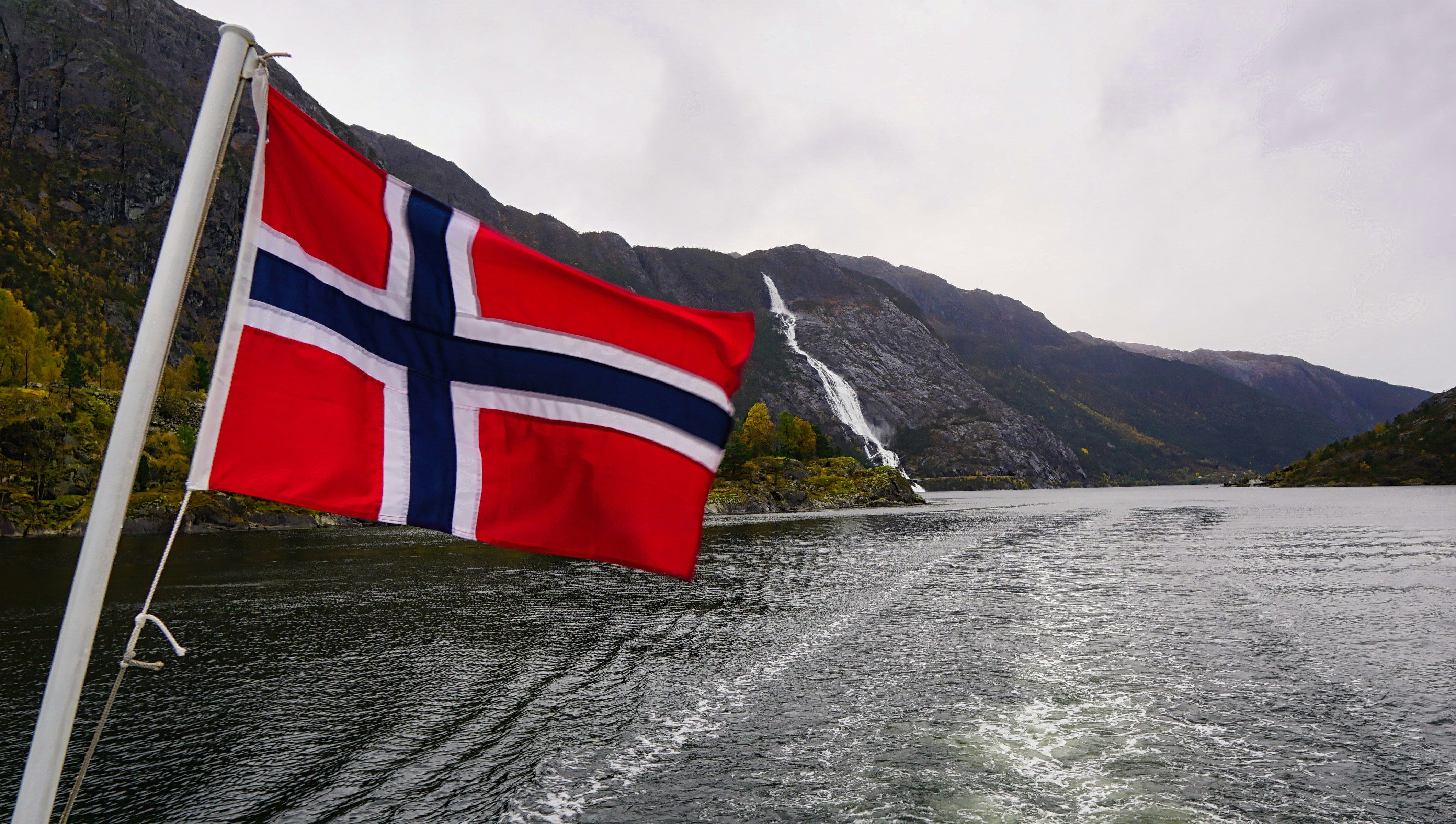Norskt flagg på båt