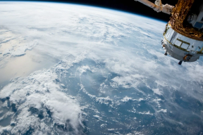 Jordkloden fra verdensrommet