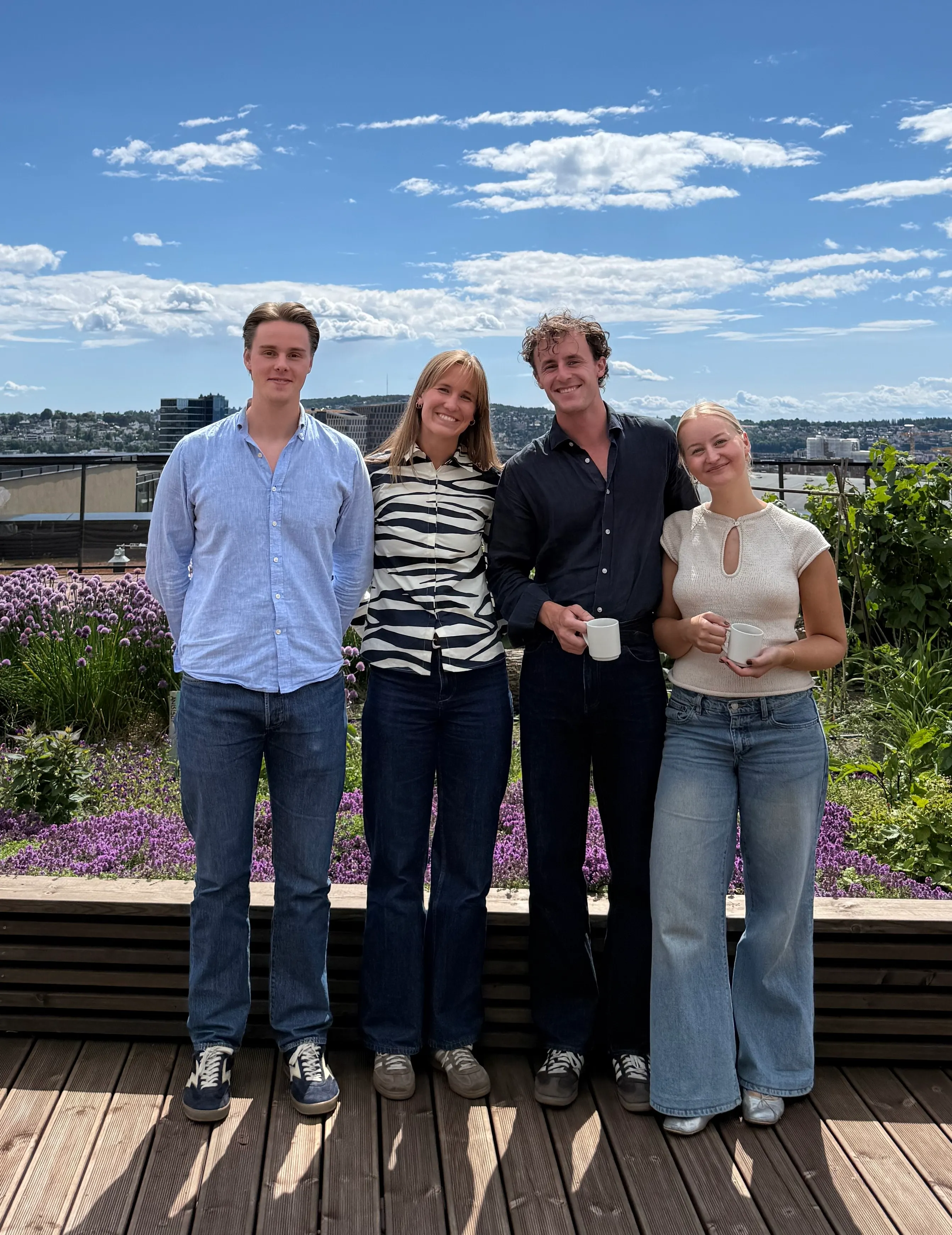 Gruppebilde av Victor, Karine, Birk og Christine